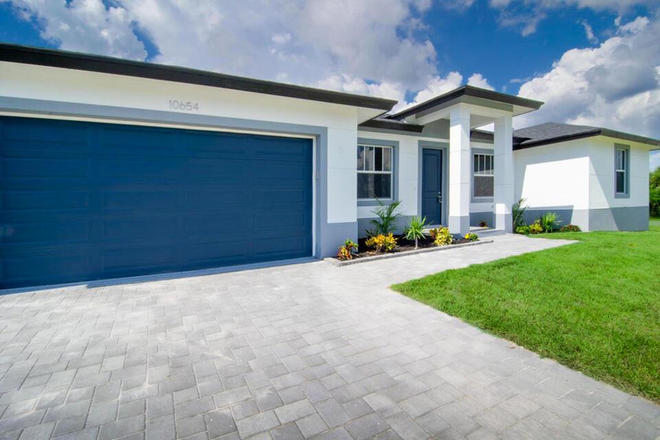 10654 Washington Road, Port Charlotte, FL 33981, Port Charlotte - Photo 4