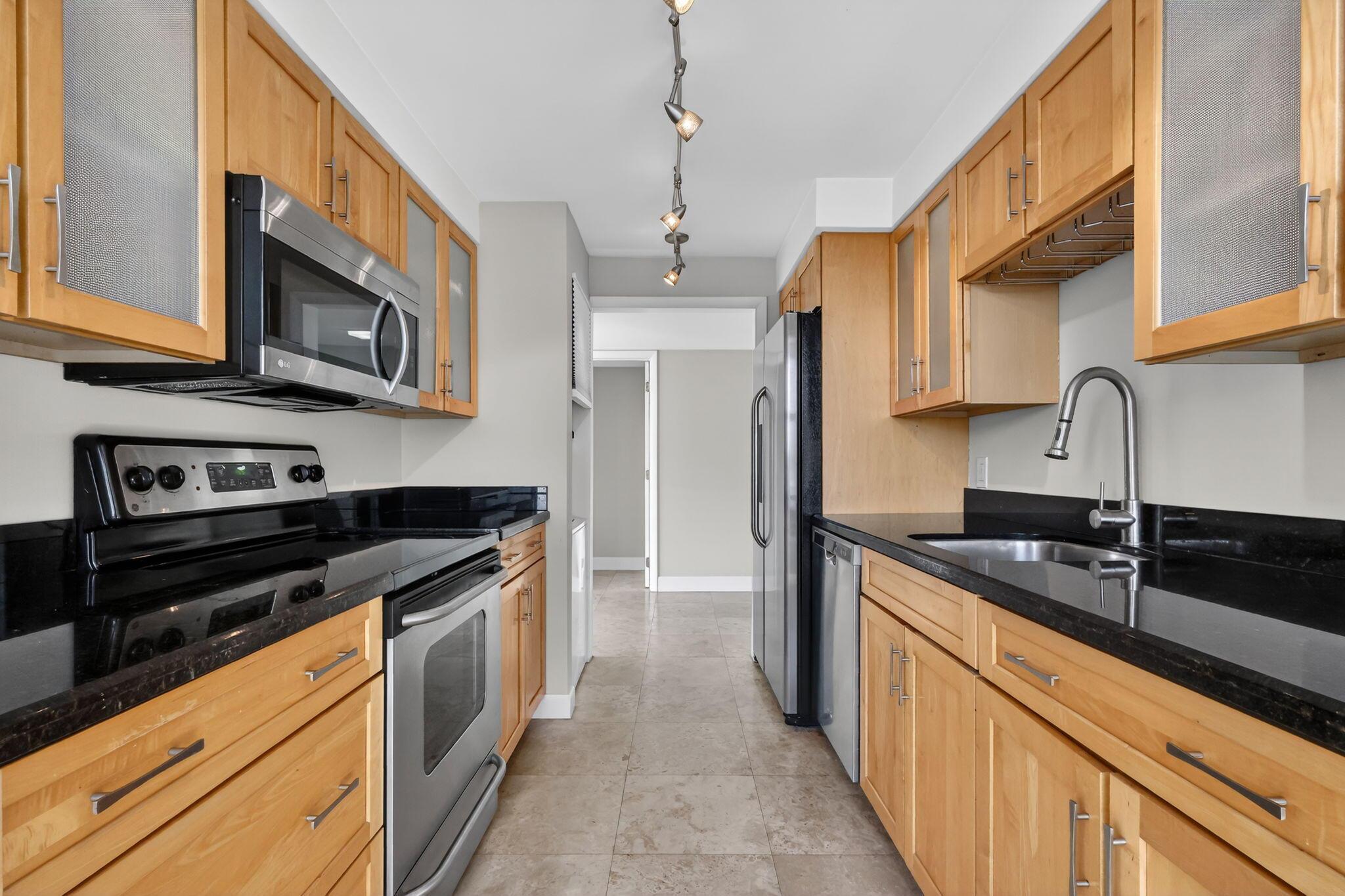 3589 S Ocean Boulevard 507, South Palm Beach, FL 33480, South Palm Beach - Photo 4