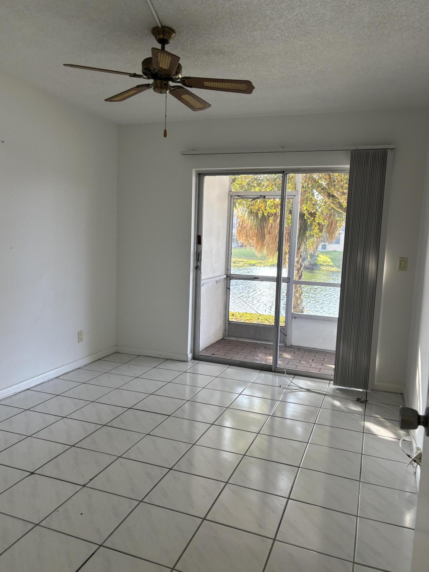 75 Sheffield D, West Palm Beach, FL 33417, West Palm Beach - Photo 4