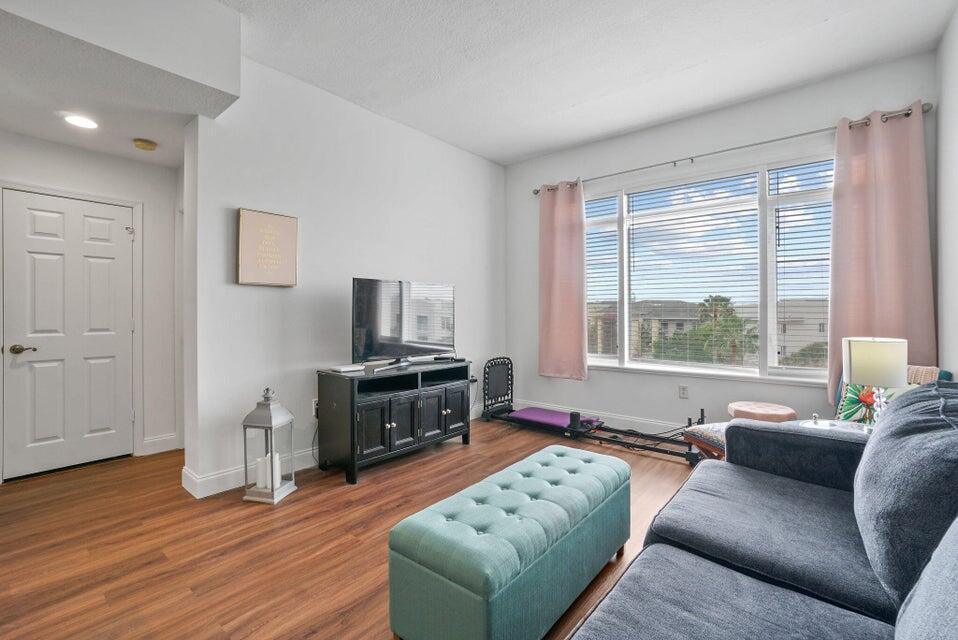 1200 Town Center Drive 401, Jupiter, FL 33458, Jupiter - Photo 2