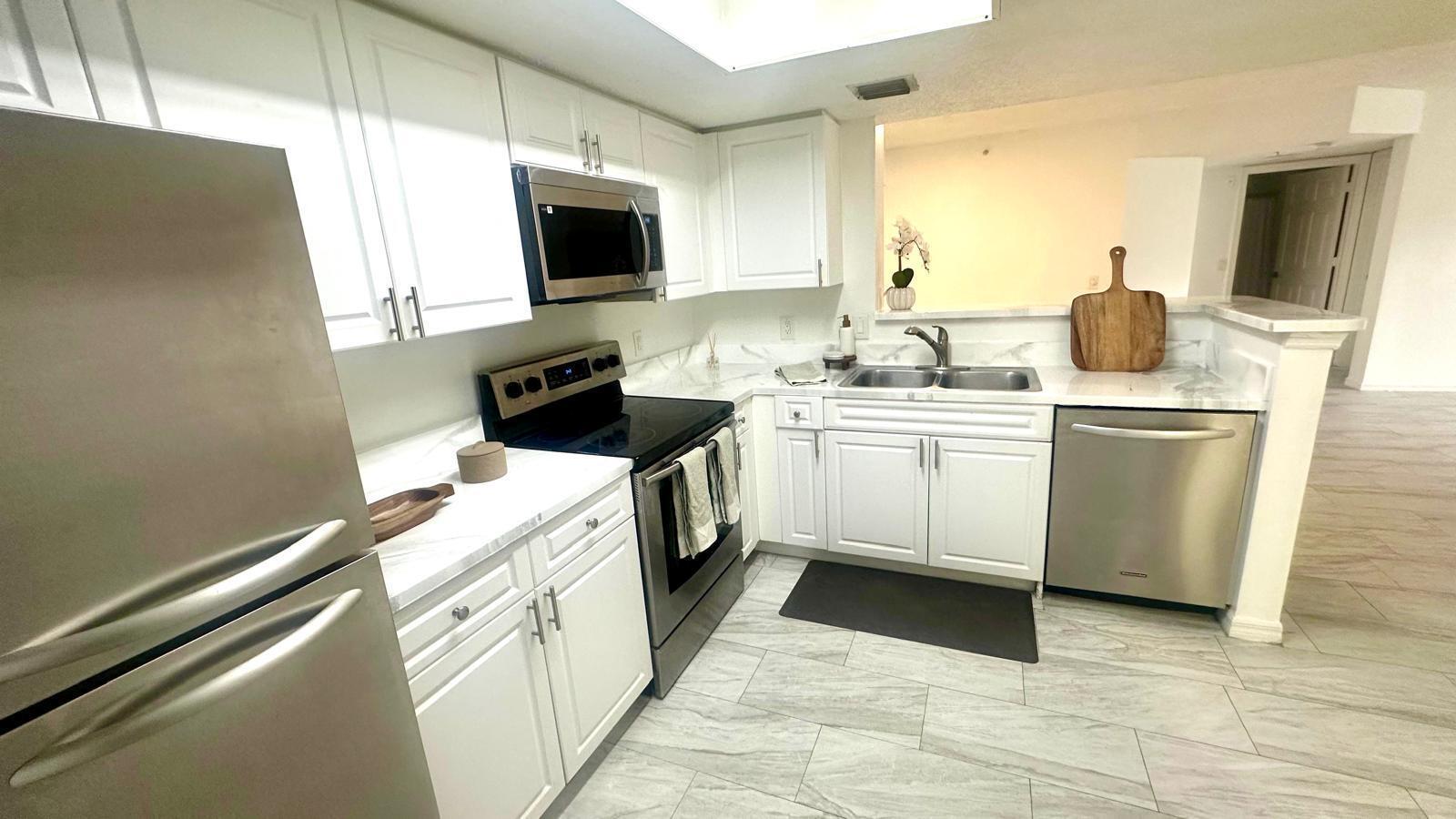 5025 Wiles Road 107, Coconut Creek, FL 33073, Coconut Creek - Photo 5