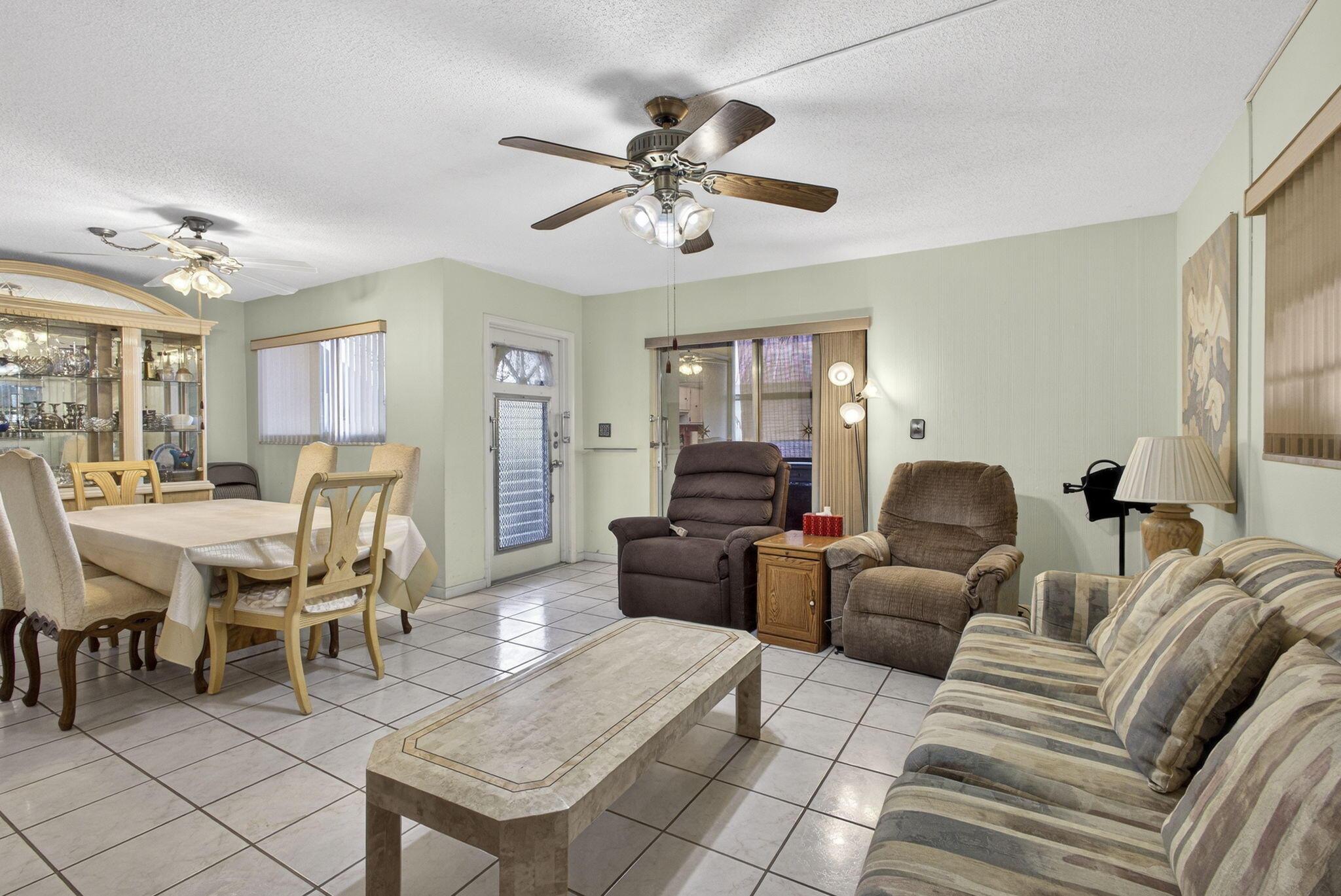 71 Plymouth I, West Palm Beach, FL 33417, West Palm Beach - Photo 3