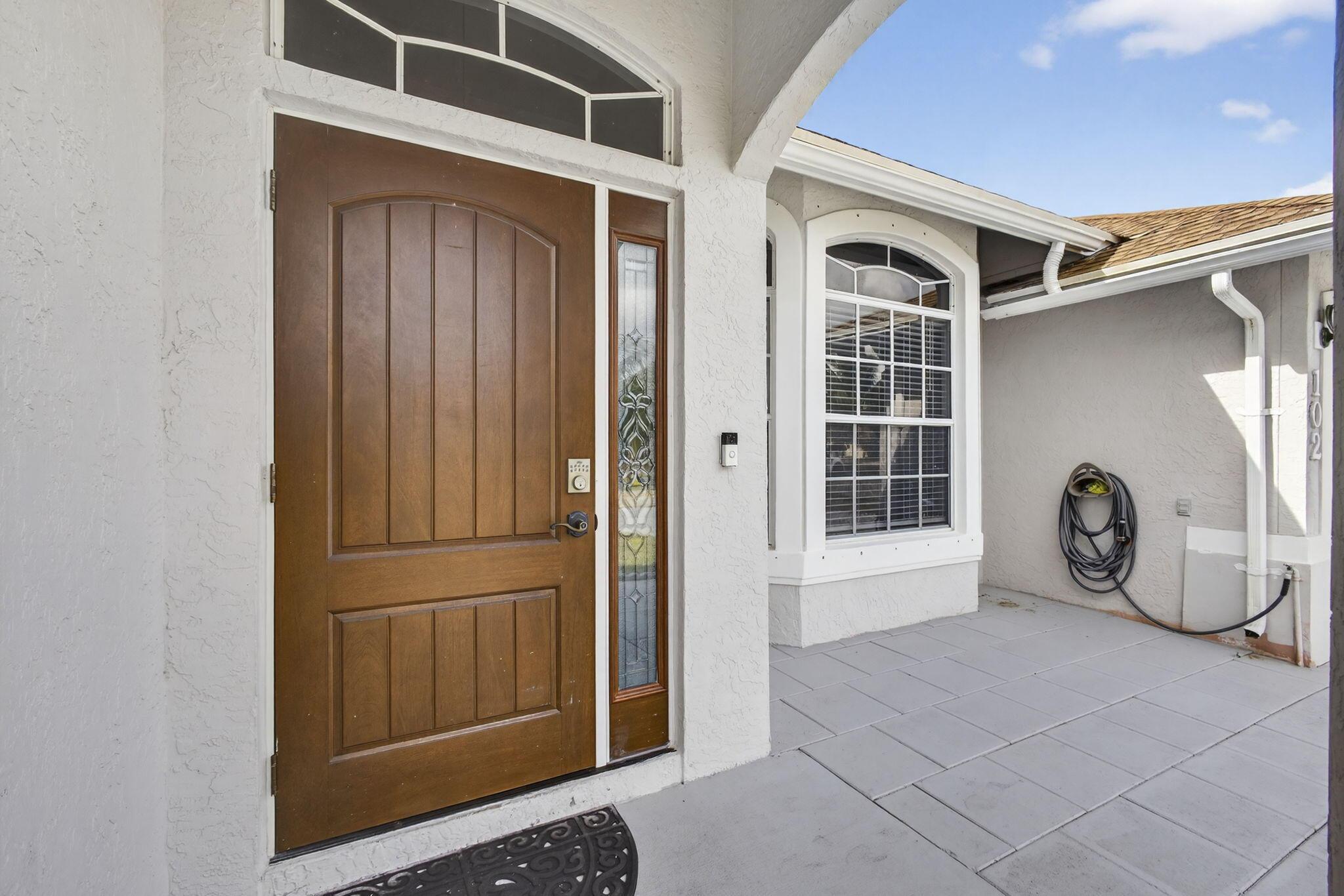 102 Brook Woode Court, Royal Palm Beach, FL 33411, Royal Palm Beach - Photo 5
