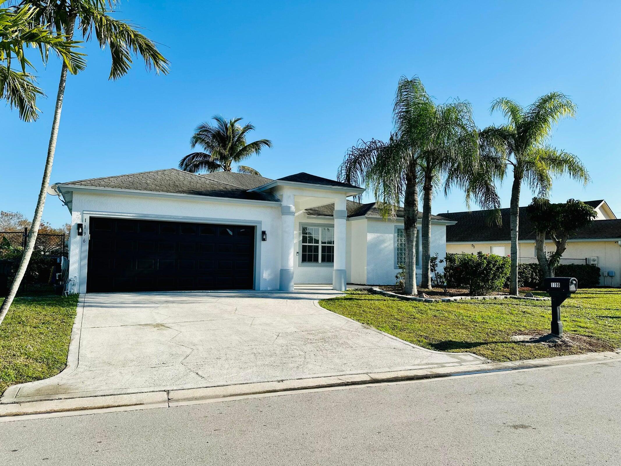 1196 Hatteras Circle, Greenacres, FL 33413, Greenacres - Photo 2