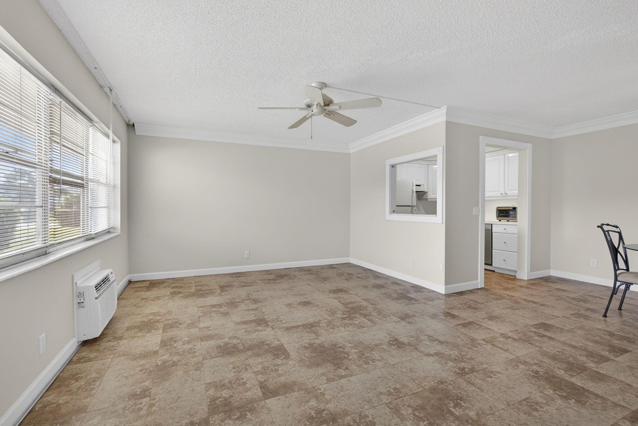 19 Hastings B, West Palm Beach, FL 33417, West Palm Beach - Photo 5