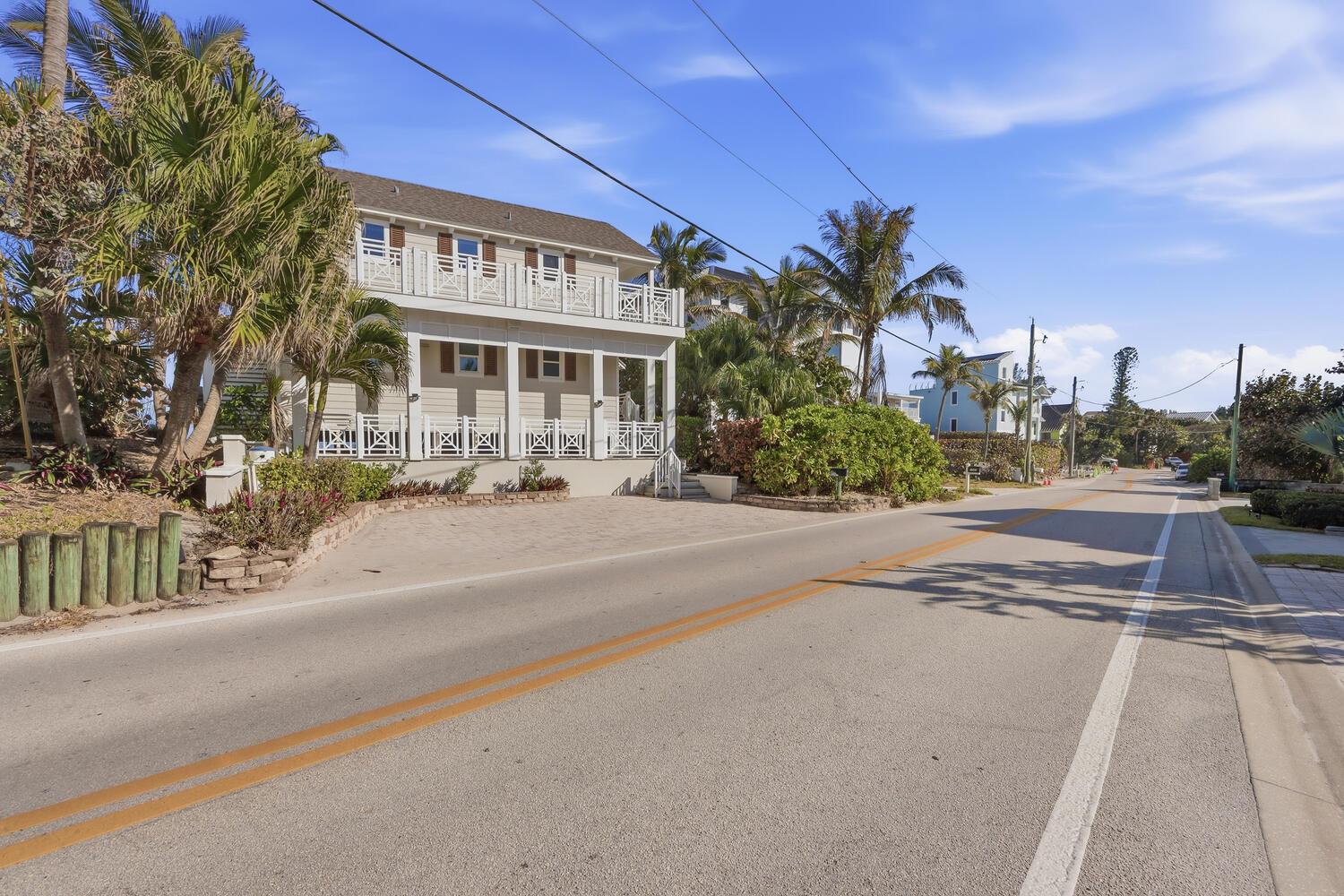 1031 SE Macarthur Boulevard, Stuart, FL 34996, Stuart - Photo 5