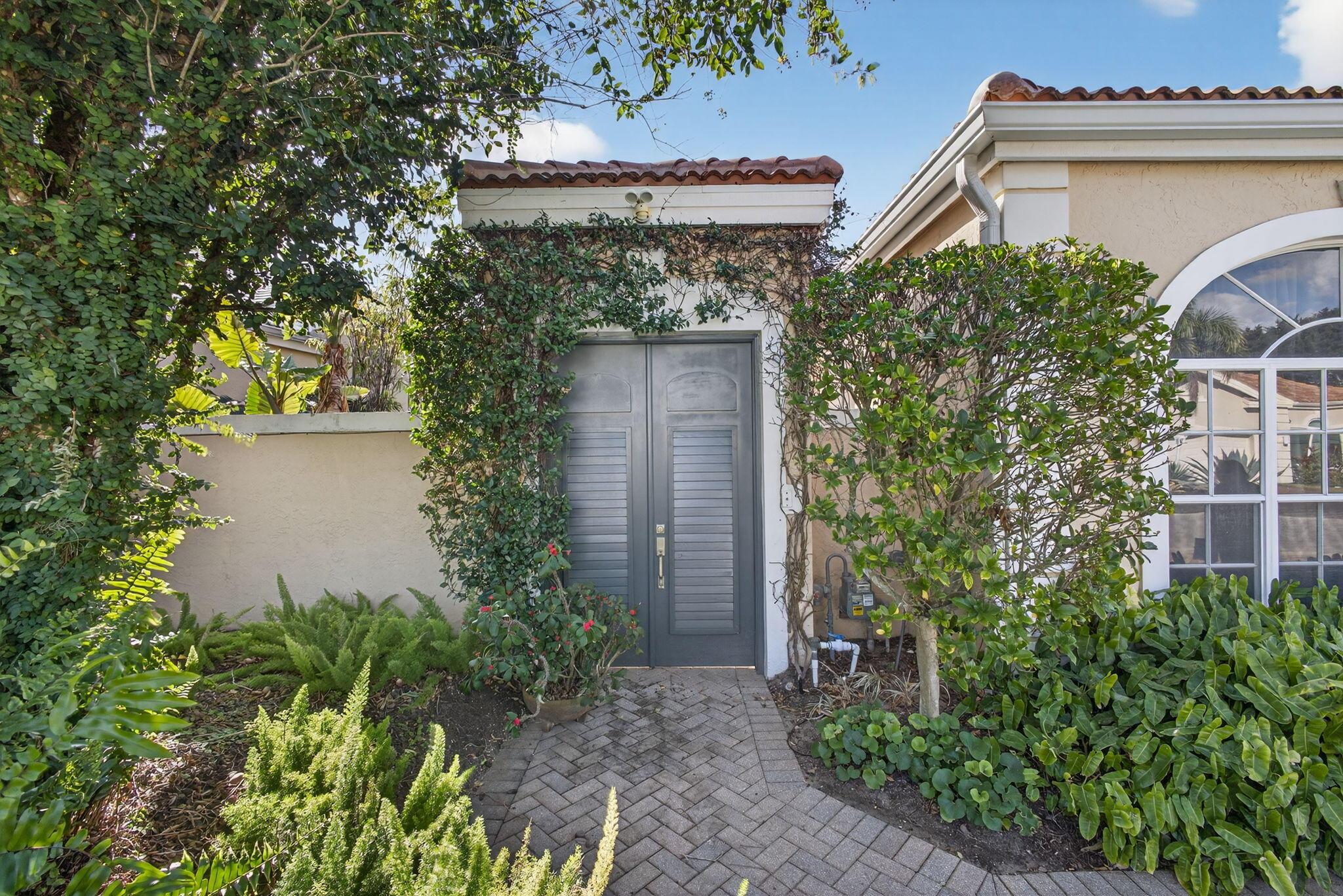 203 Coral Cay Terrace, Palm Beach Gardens, FL 33418, Palm Beach Gardens - Photo 2