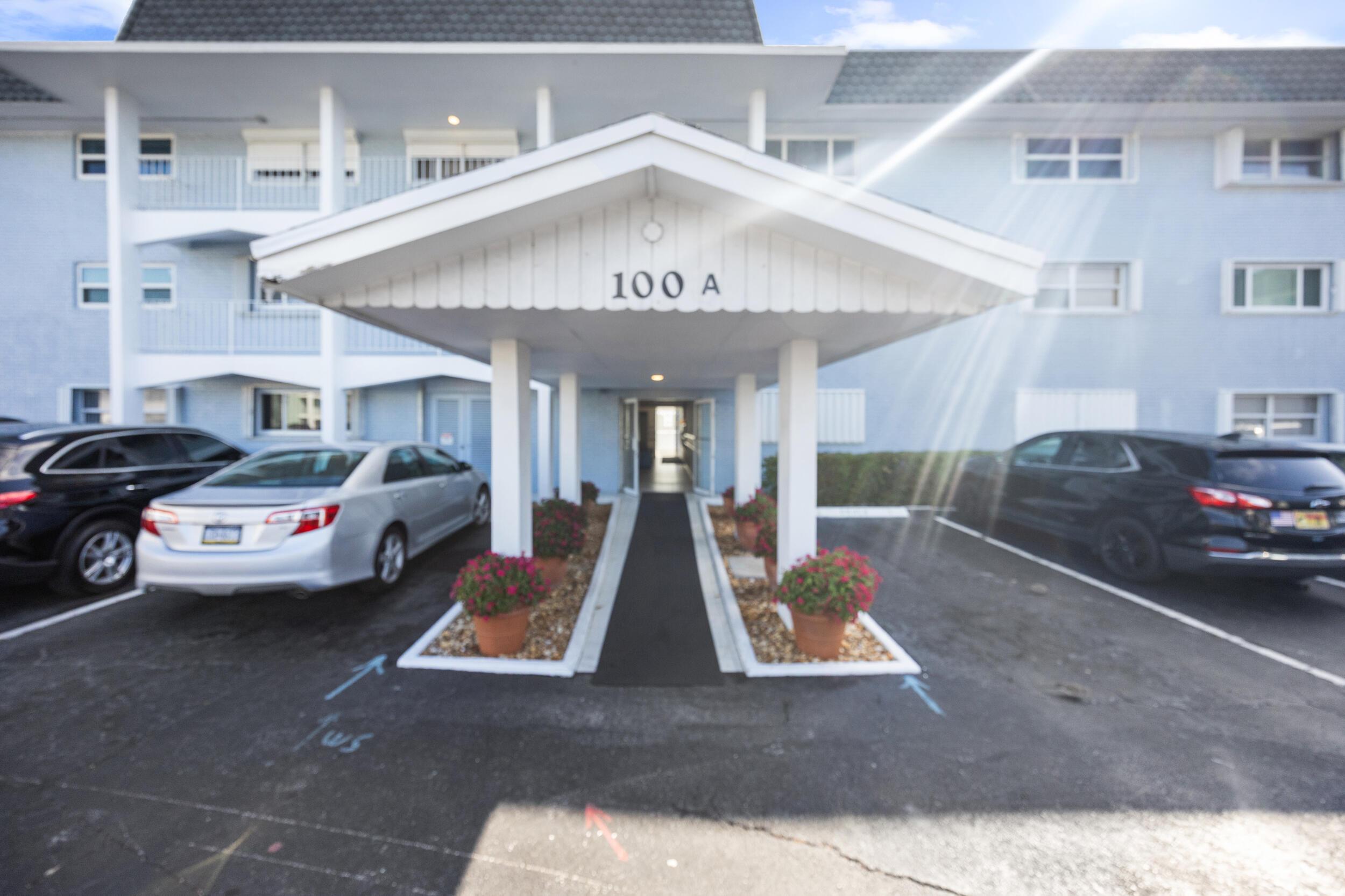100 Shore Court 104, North Palm Beach, FL 33408, North Palm Beach - Photo 5