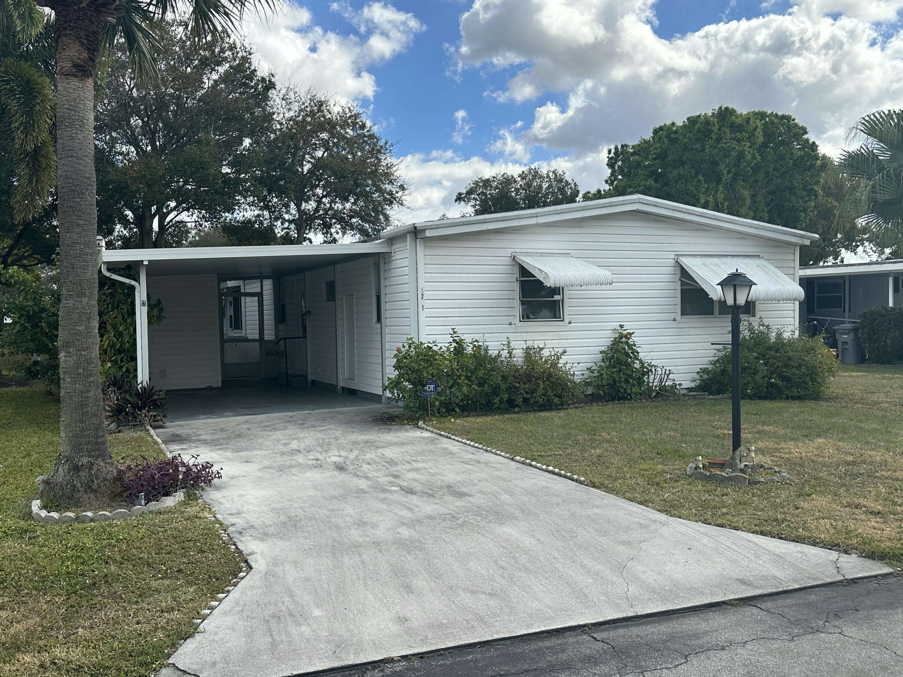 8261 E Club Road, Boca Raton, FL 33433, Boca Raton