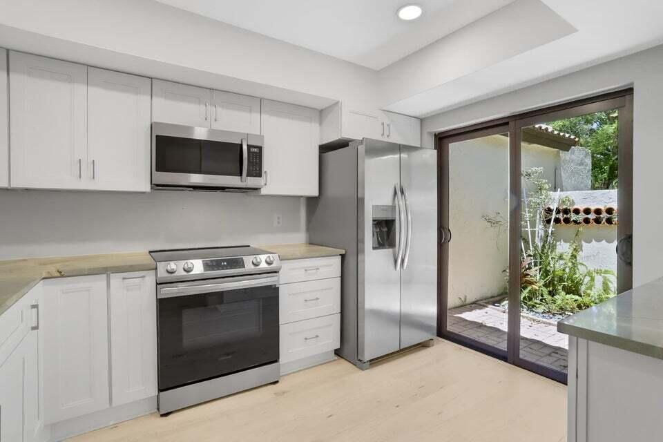 3113 Kingswood Terrace, Boca Raton, FL 33431, Boca Raton - Photo 5