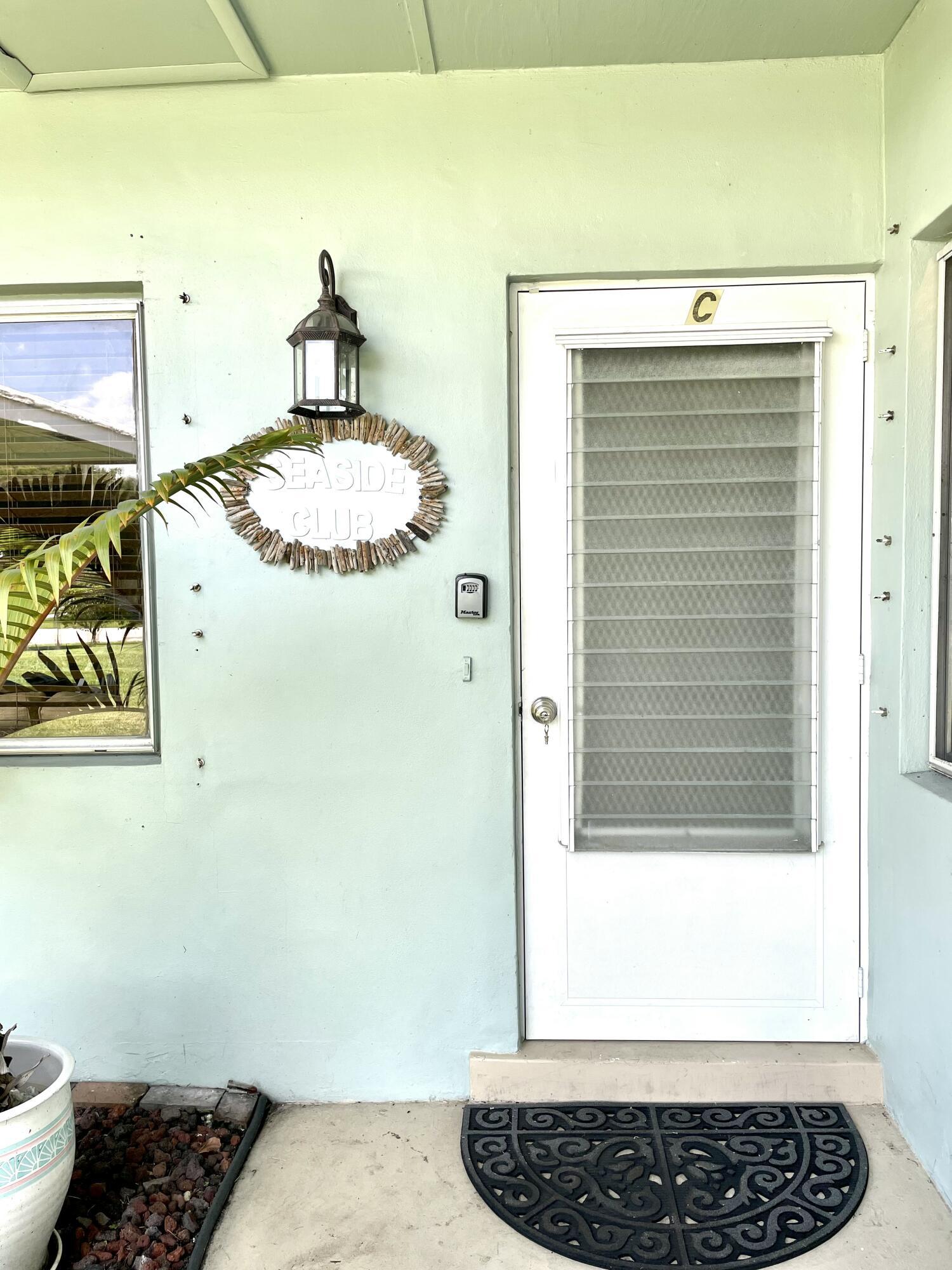 262 SE 9th Avenue C, Deerfield Beach, FL 33441, Deerfield Beach - Photo 2