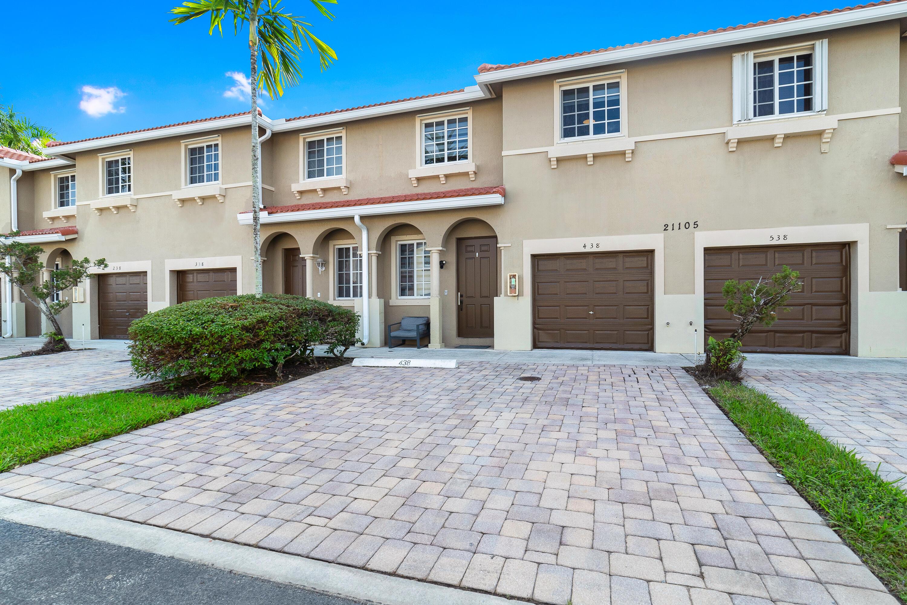 21105 NW 14th Place 4, Miami Gardens, FL 33169, Miami Gardens - Photo 2