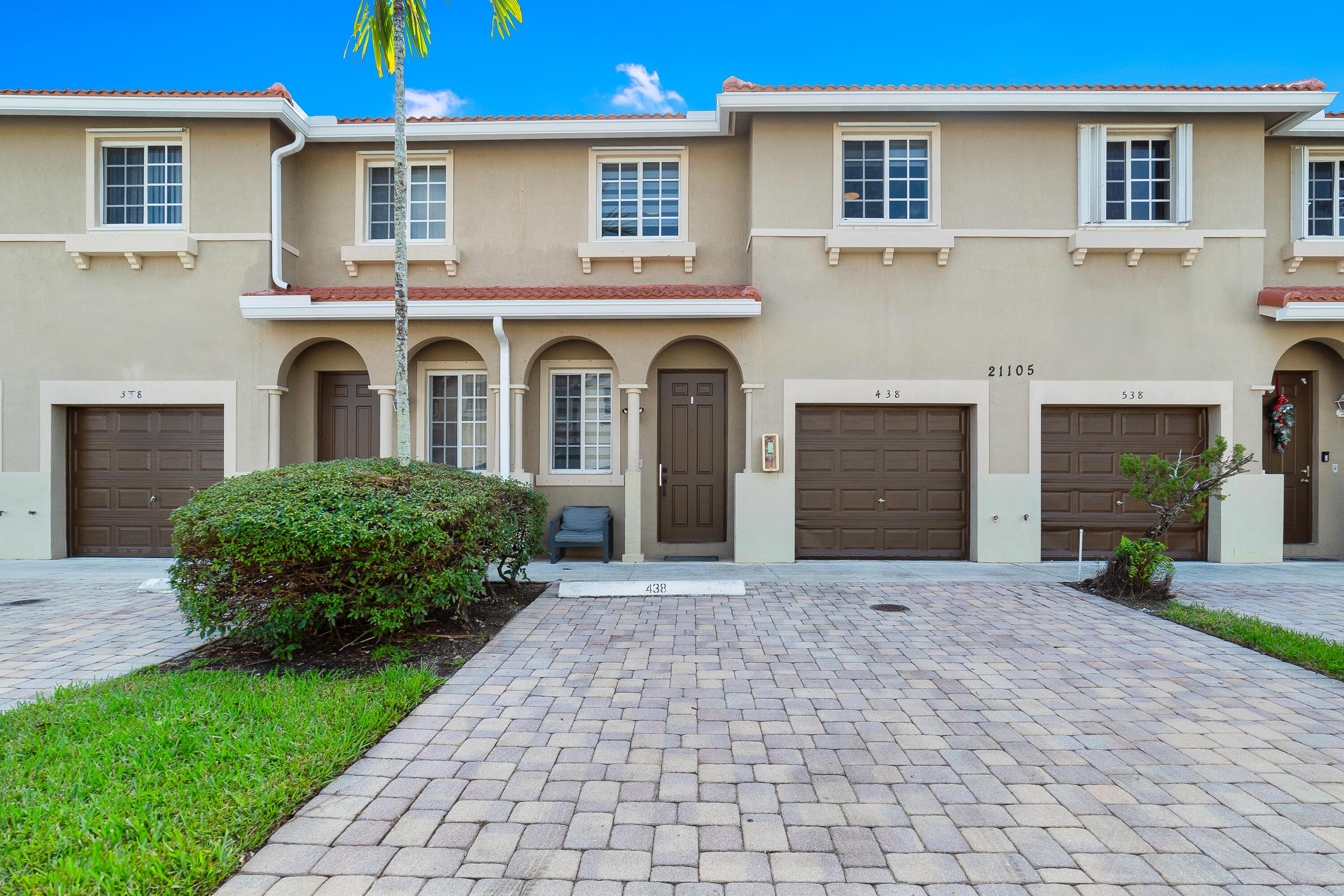 21105 NW 14th Place 4, Miami Gardens, FL 33169, Miami Gardens - Photo 4