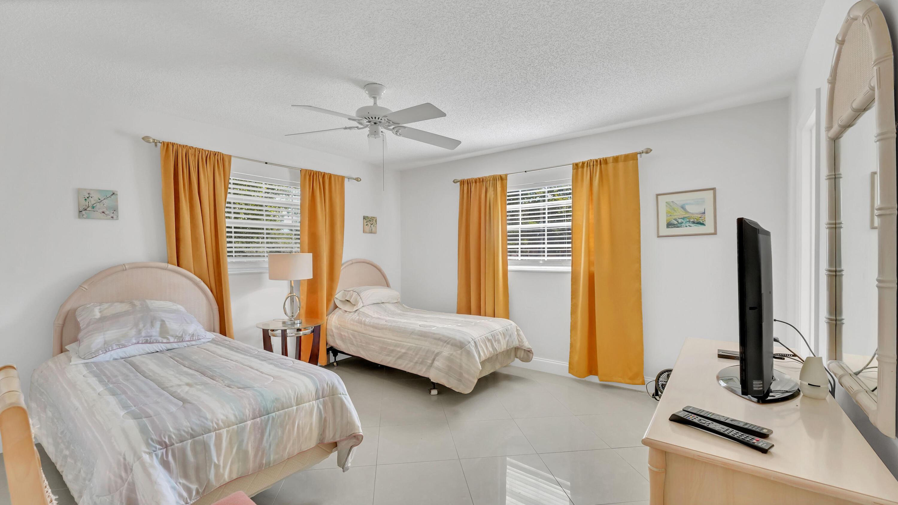 5640 SW 3rd Place 216, Margate, FL 33068, Margate - Photo 3