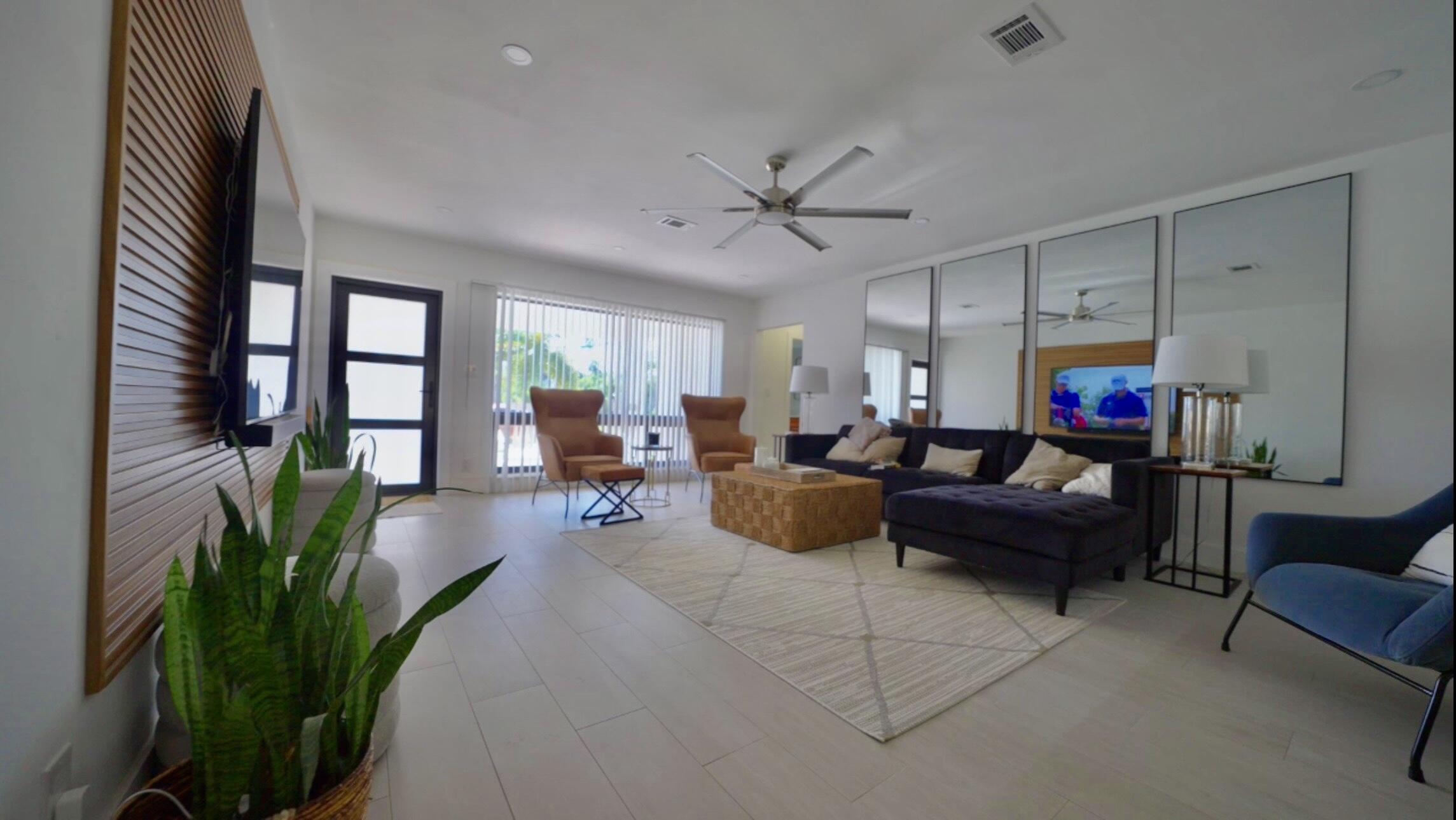 871 NE 27th Avenue, Pompano Beach, FL 33062, Pompano Beach - Photo 2