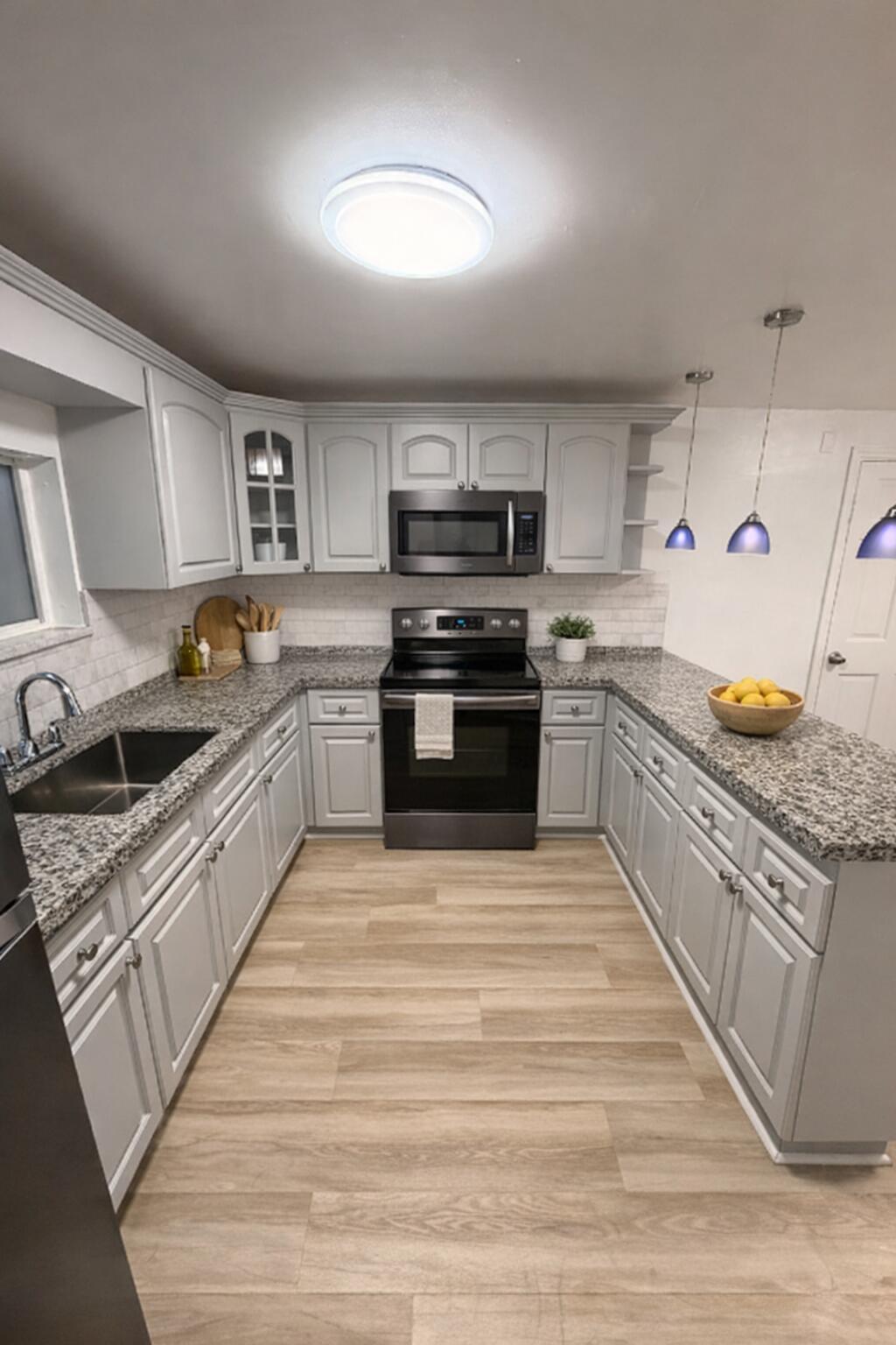 916 Sharar Avenue Apartment, Opa-Locka, FL 33054, Opa-Locka - Photo 3