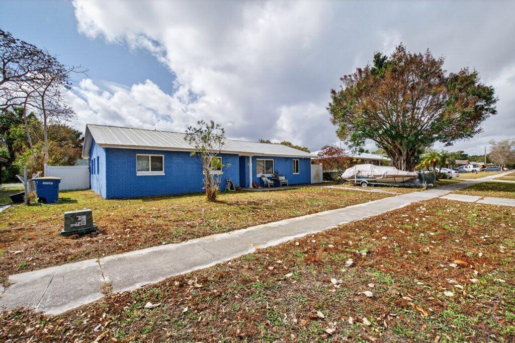 3201 Kentucky Avenue, Fort Pierce, FL 34947, Fort Pierce - Photo 2