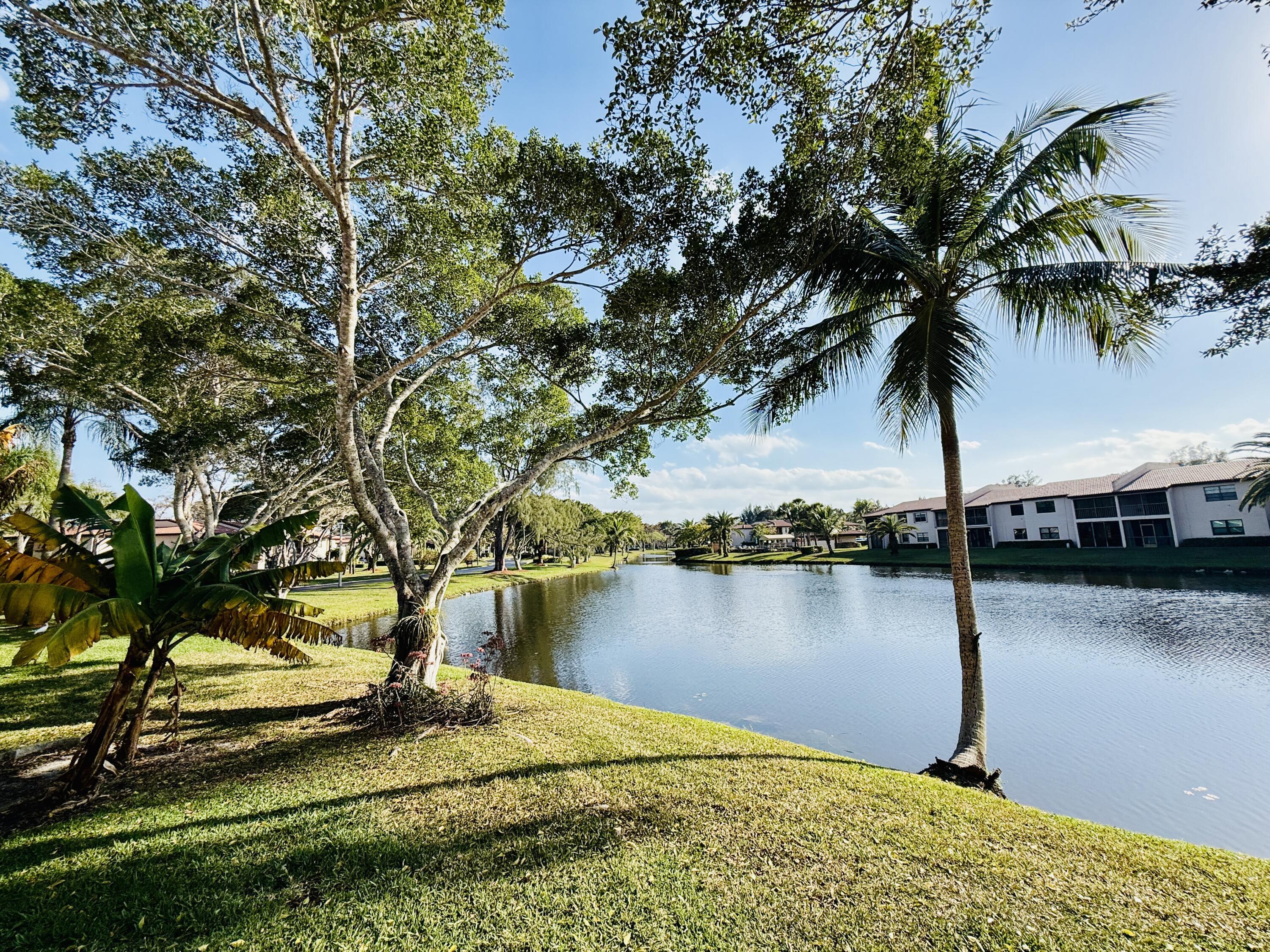 9261 Vista Del Lago E, Boca Raton, FL 33428, Boca Raton - Photo 2
