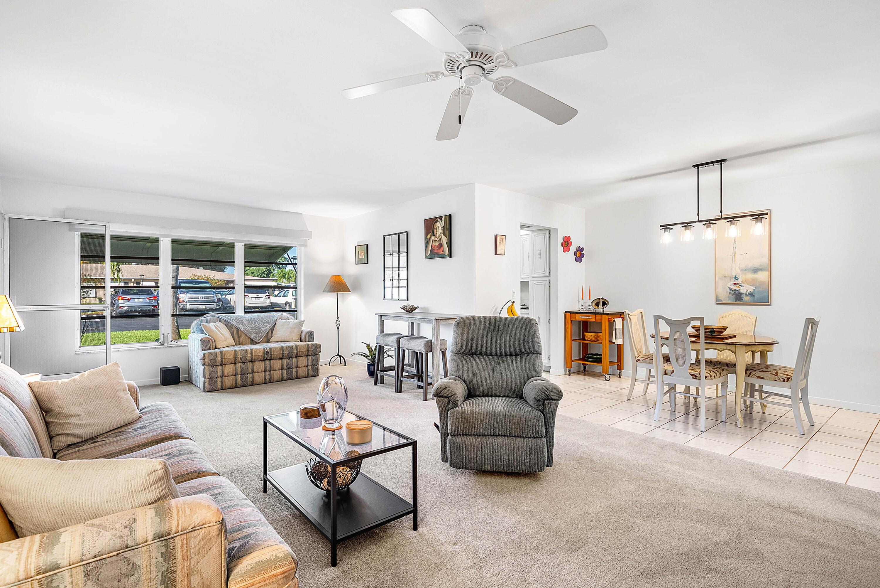 1010 Circle Terrace E C, Delray Beach, FL 33445, Delray Beach - Photo 3