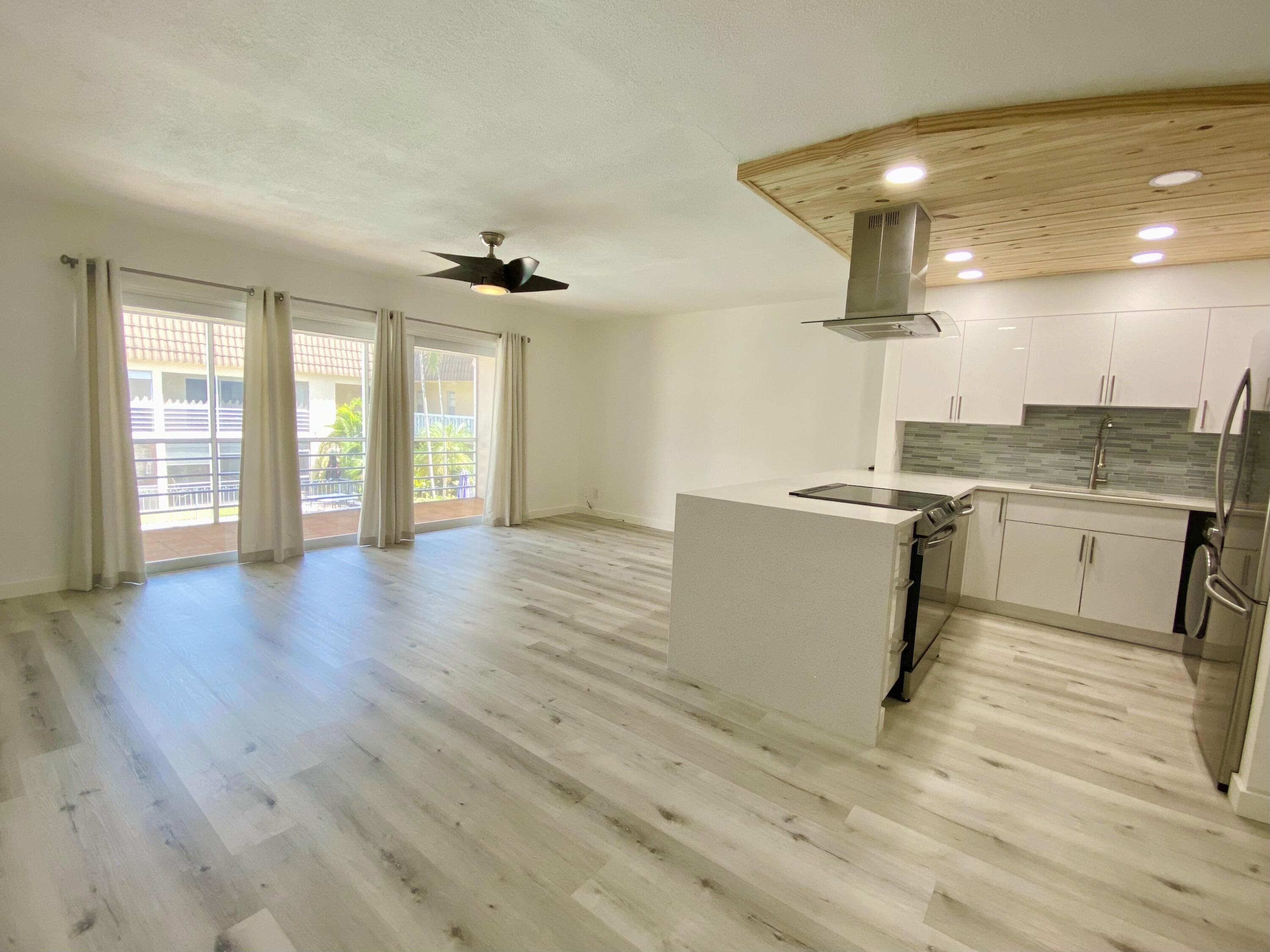 342 Southwind Drive 222, North Palm Beach, FL 33408, North Palm Beach - Photo 4