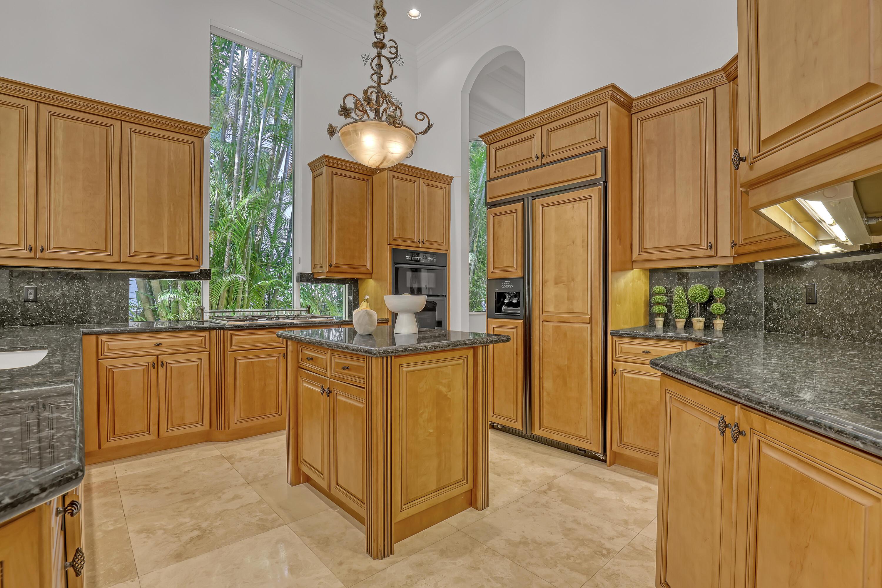 105 Remo Place, Palm Beach Gardens, FL 33418, Palm Beach Gardens - Photo 5