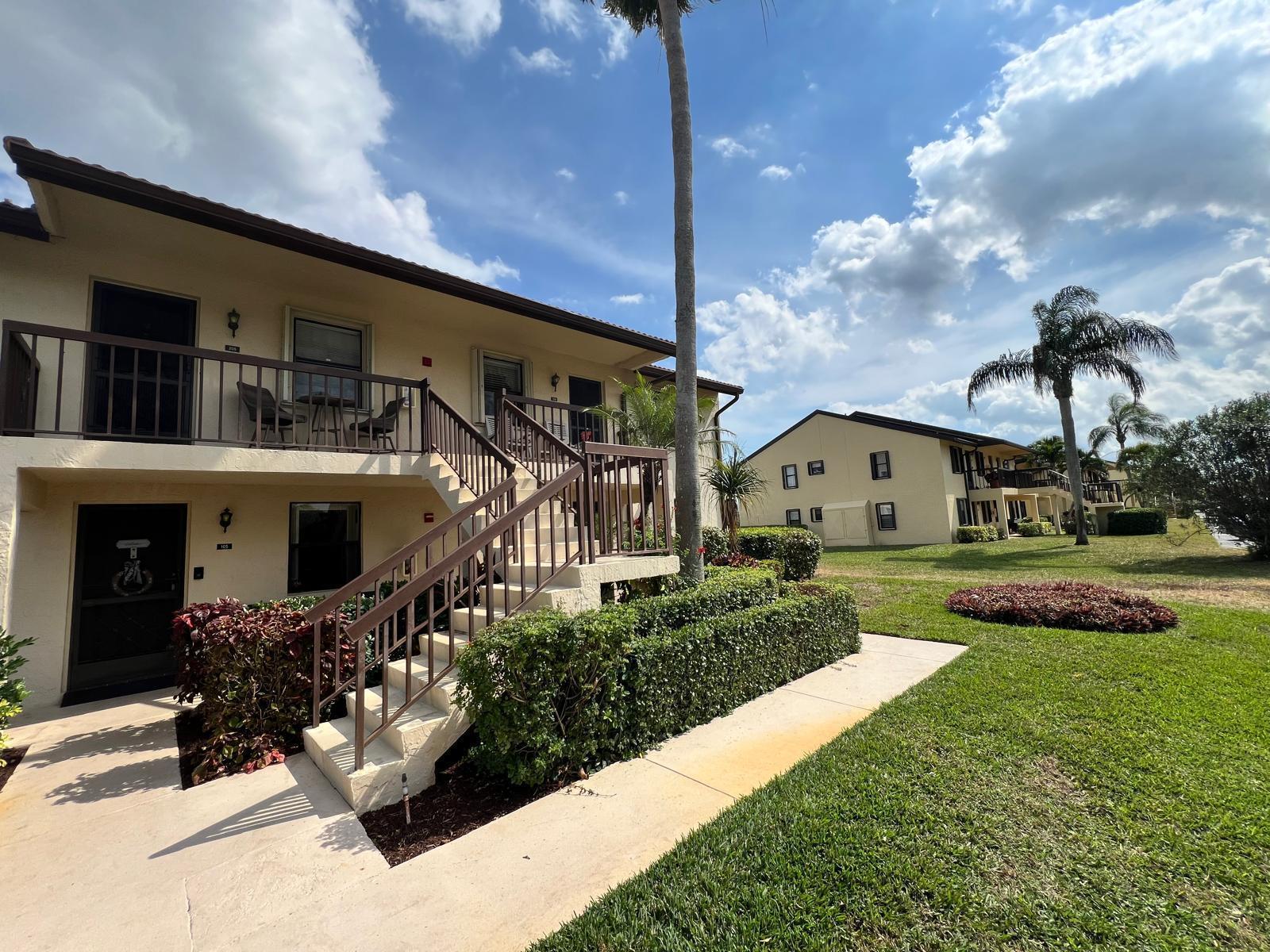 4682 Lucerne Lakes Boulevard 206, Lake Worth, FL 33467, Lake Worth - Photo 2