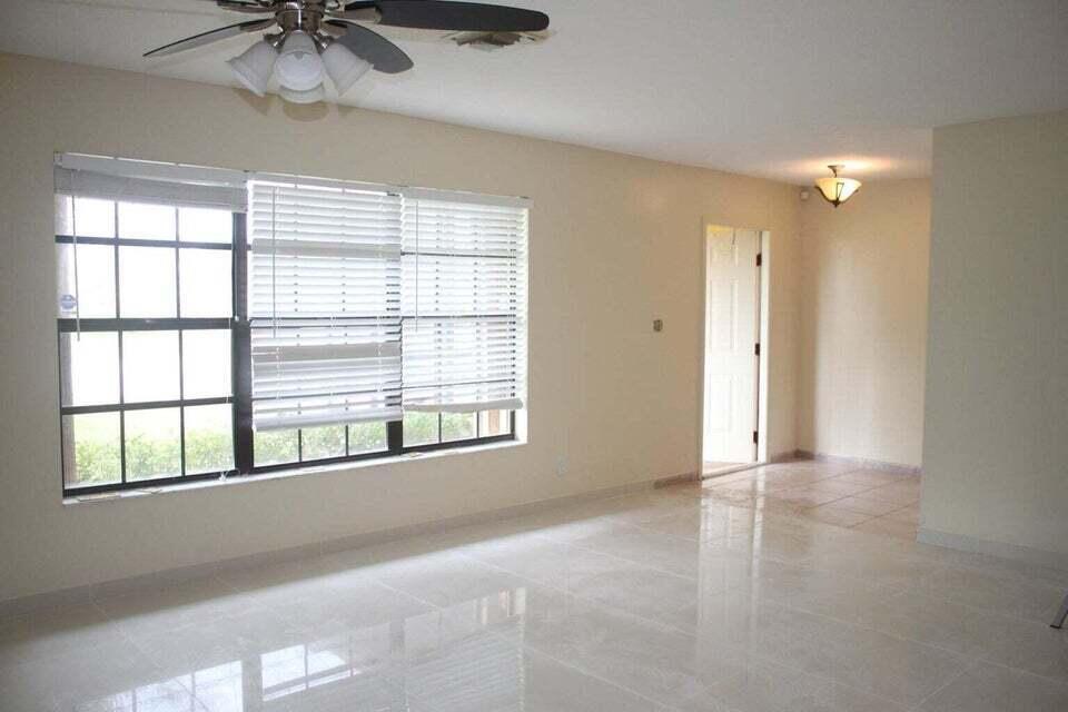 221 Bilbao Street, Royal Palm Beach, FL 33411, Royal Palm Beach - Photo 5