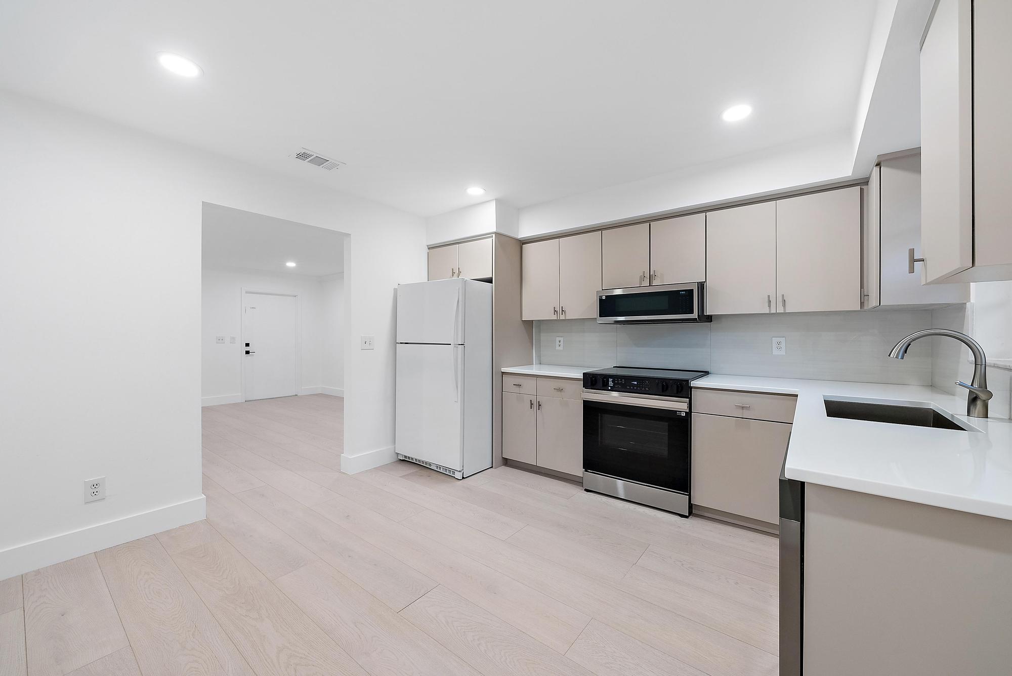 1930 Service Road, North Palm Beach, FL 33408, North Palm Beach - Photo 5