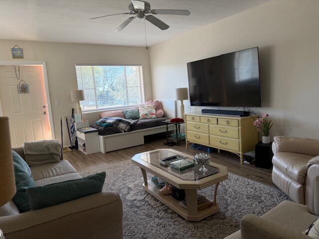 2840 Lake Osborne Drive 202, Lake Worth Beach, FL 33461, Lake Worth Beach - Photo 2