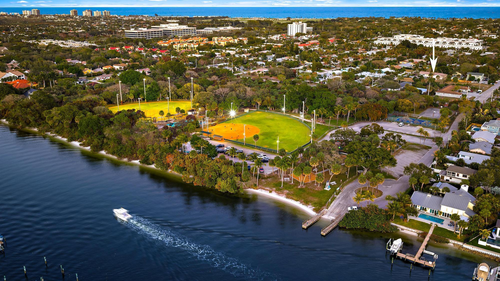 1930 Service Road, North Palm Beach, FL 33408, North Palm Beach - Photo 2