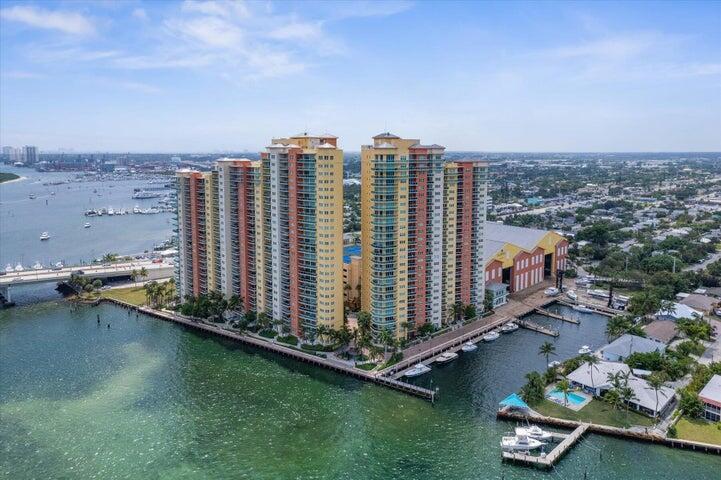 2650 Lake Shore Drive 1004, Riviera Beach, FL 33404, Riviera Beach - Photo 2