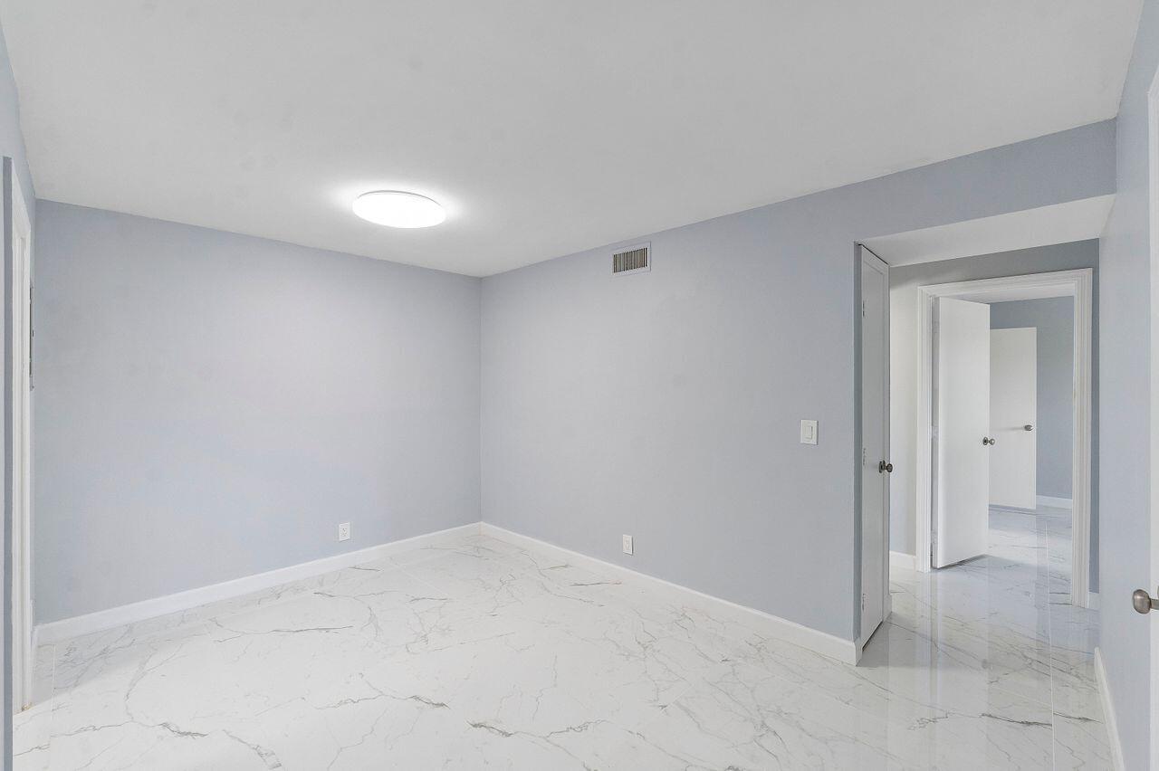 9960 Pineapple Tree Drive 107, Boynton Beach, FL 33436, Boynton Beach - Photo 5
