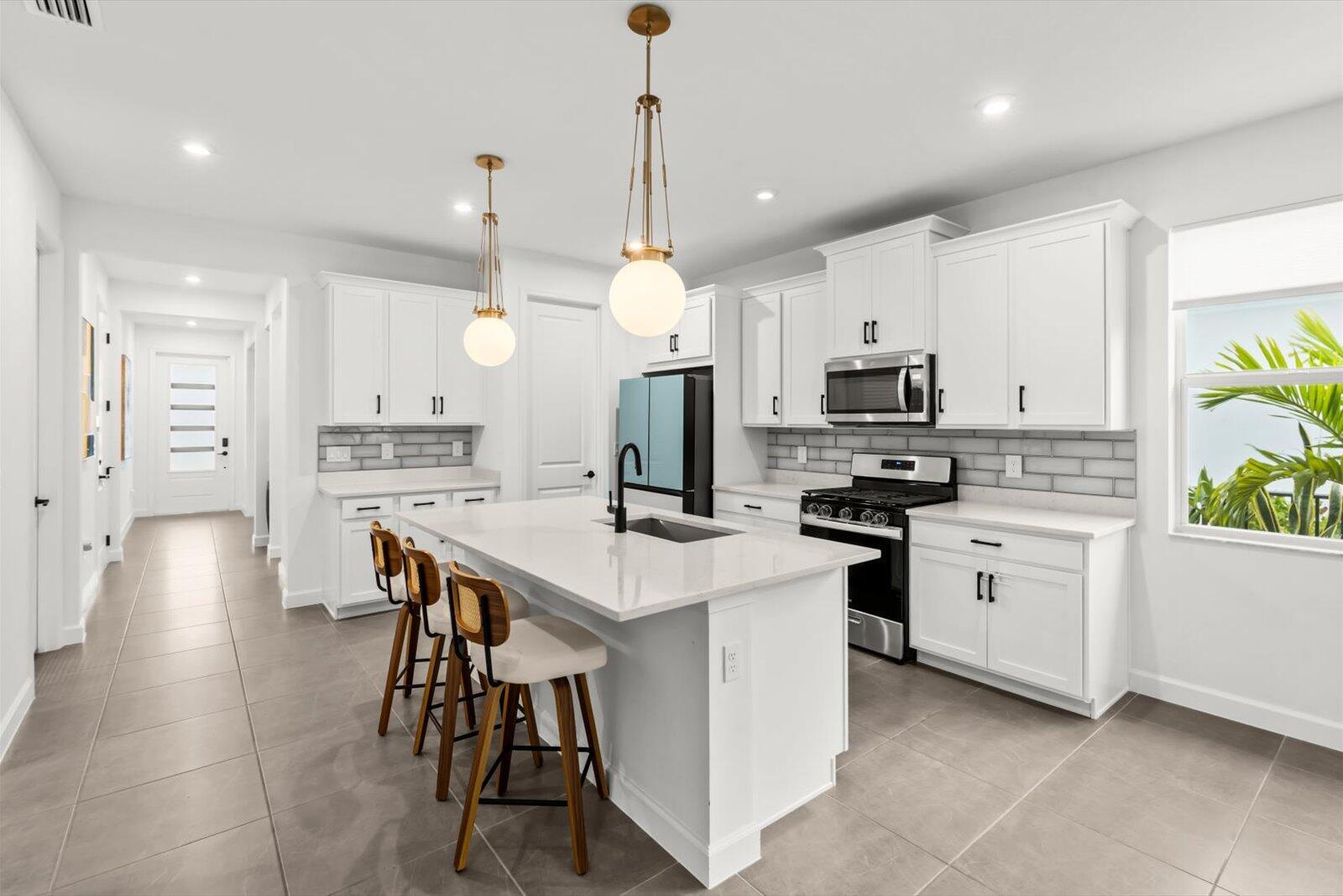 9165 SW Remy Lane, Port St. Lucie, FL 34987, Port St. Lucie - Photo 4