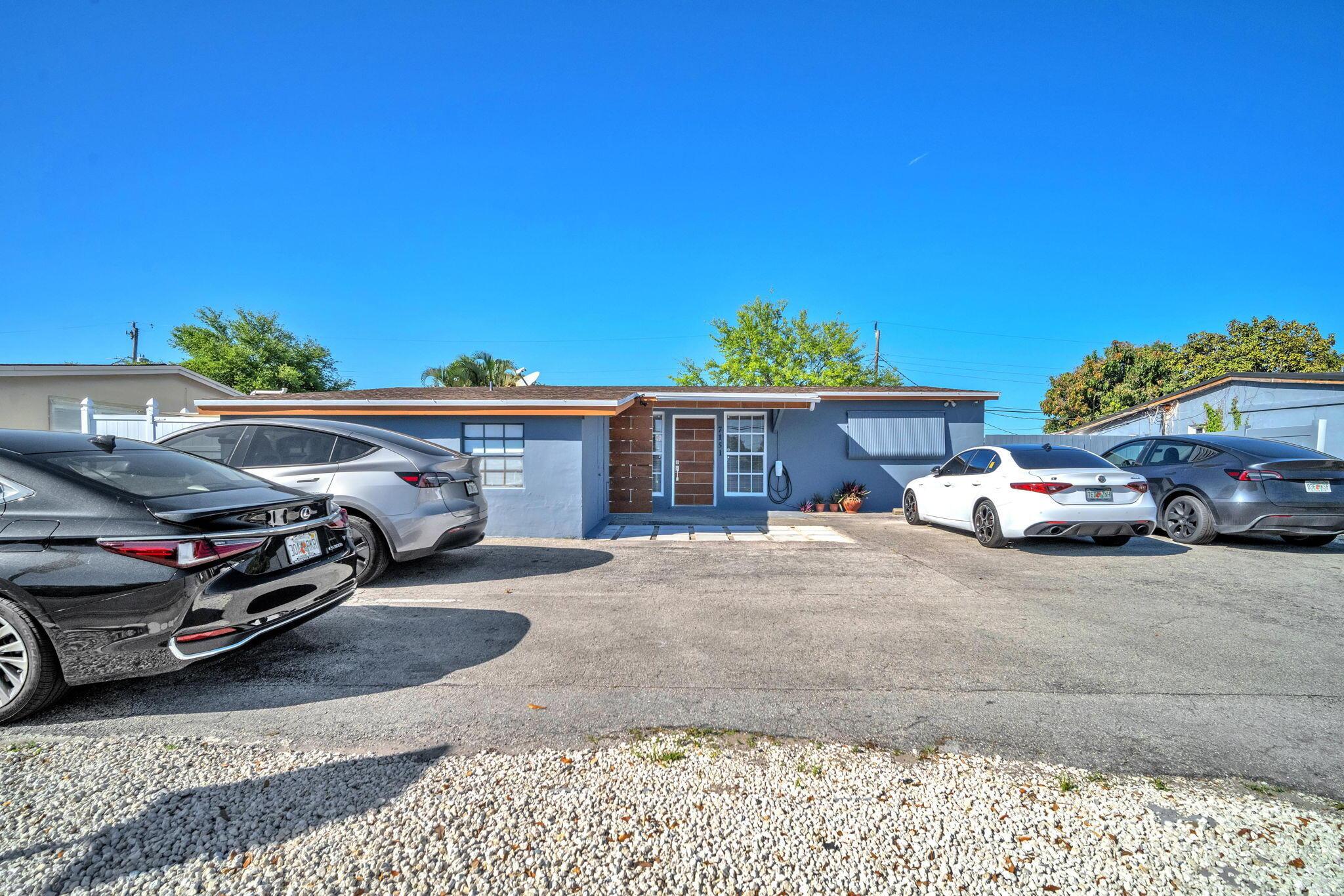 7151 Taft Street, Hollywood, FL 33024, Hollywood - Photo 5