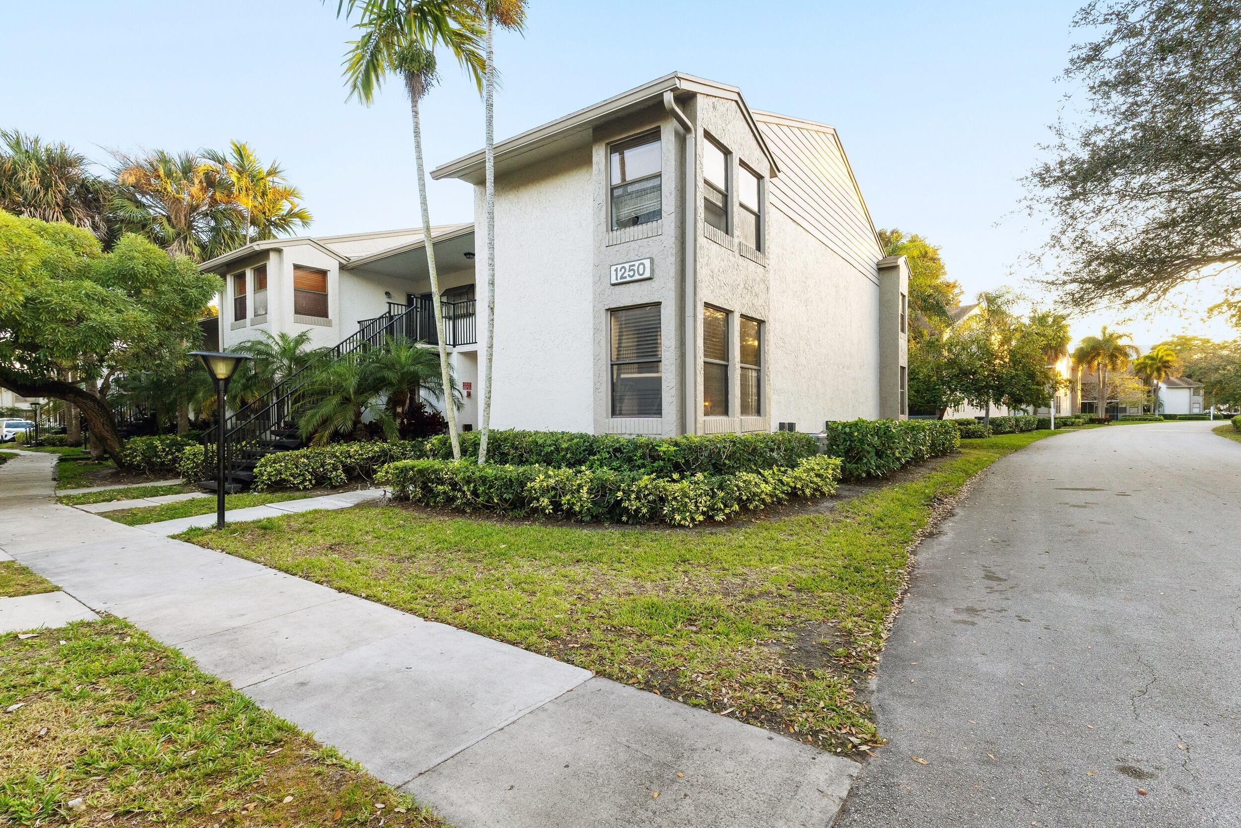 1250 S Military Trail 1616, Deerfield Beach, FL 33442, Deerfield Beach - Photo 3