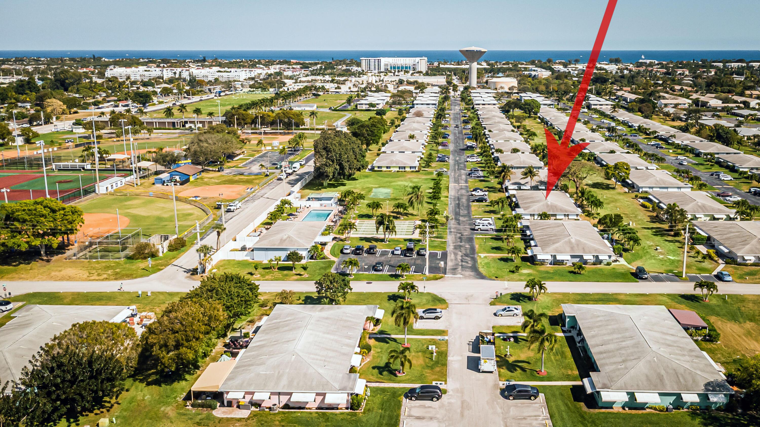 310 Main Boulevard C, Boynton Beach, FL 33435, Boynton Beach - Photo 2