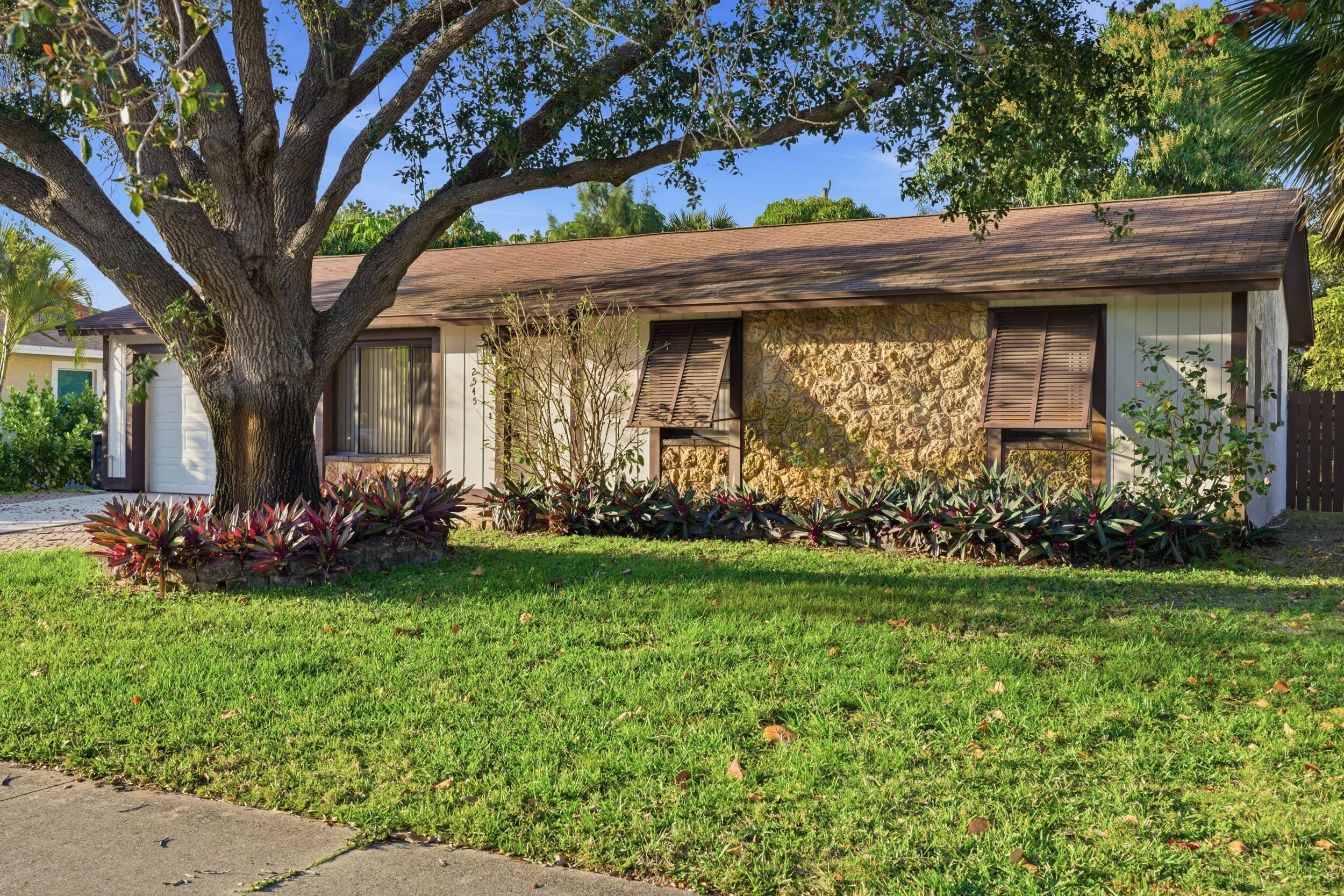 2545 Conroy Drive, North Palm Beach, FL 33403, North Palm Beach - Photo 3