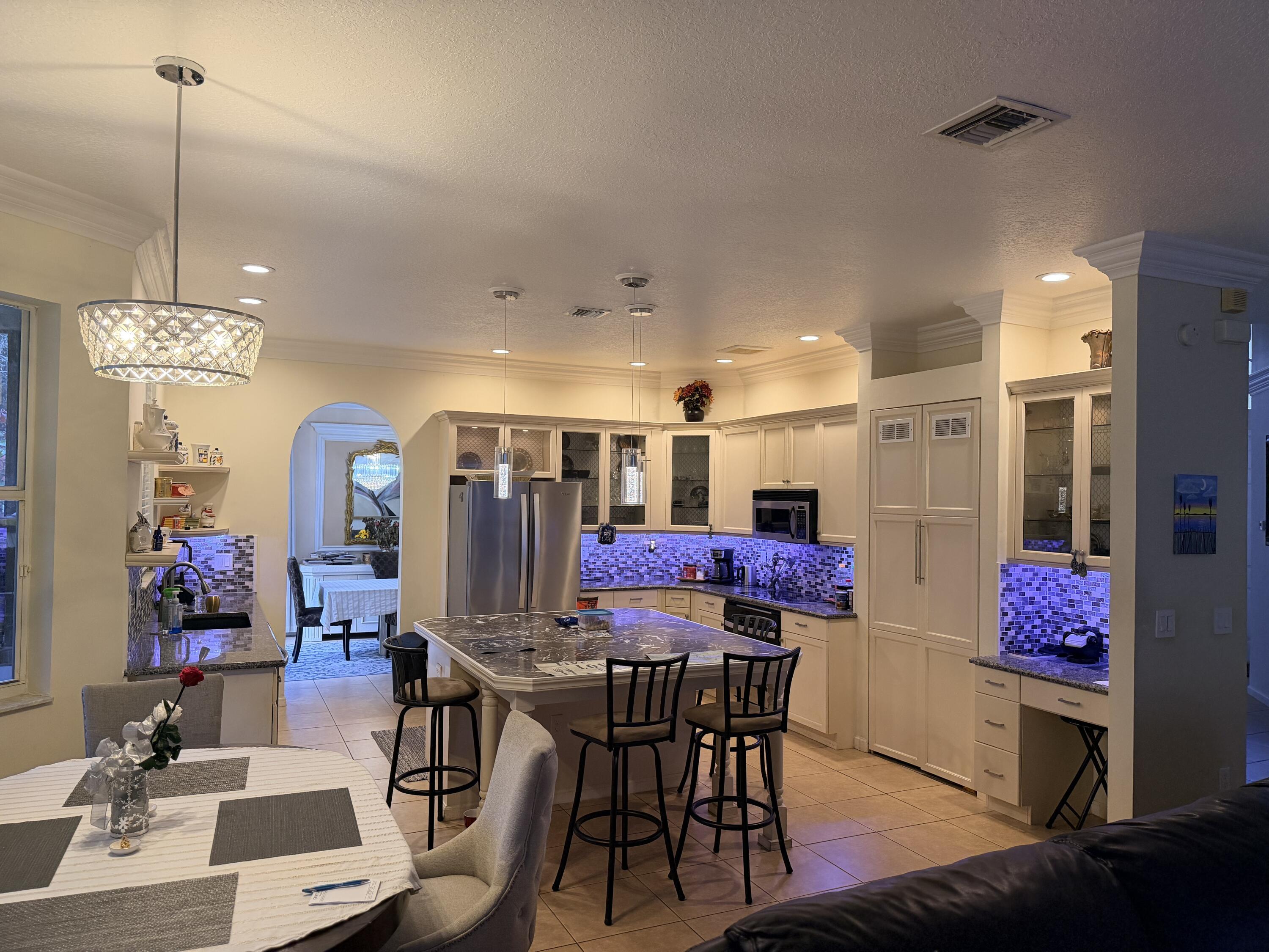 2236 Ridgewood Circle, Royal Palm Beach, FL 33411, Royal Palm Beach - Photo 5