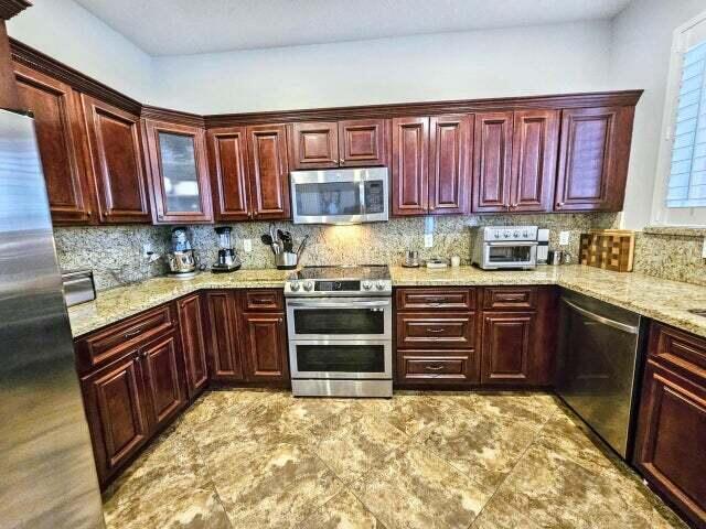 1225 Avondale Lane, West Palm Beach, FL 33409, West Palm Beach - Photo 2