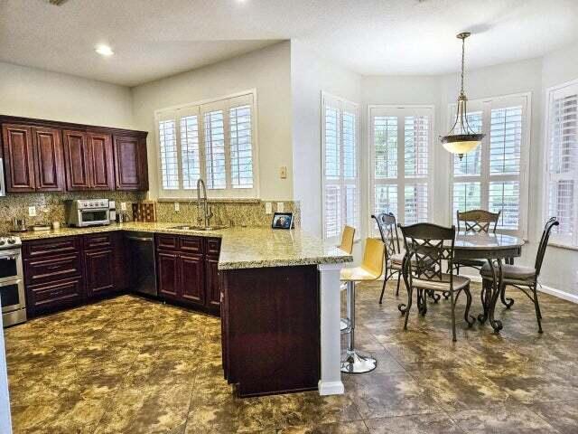 1225 Avondale Lane, West Palm Beach, FL 33409, West Palm Beach - Photo 3