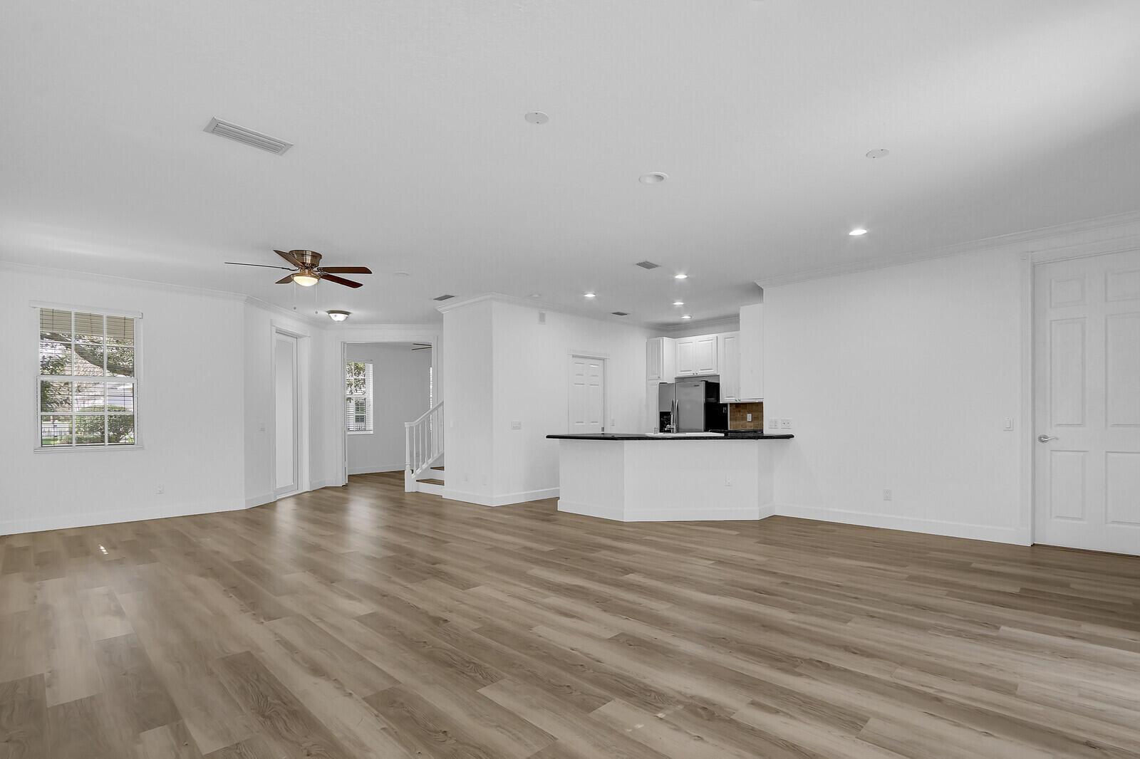 199 Barbados Drive, Jupiter, FL 33458, Jupiter - Photo 2