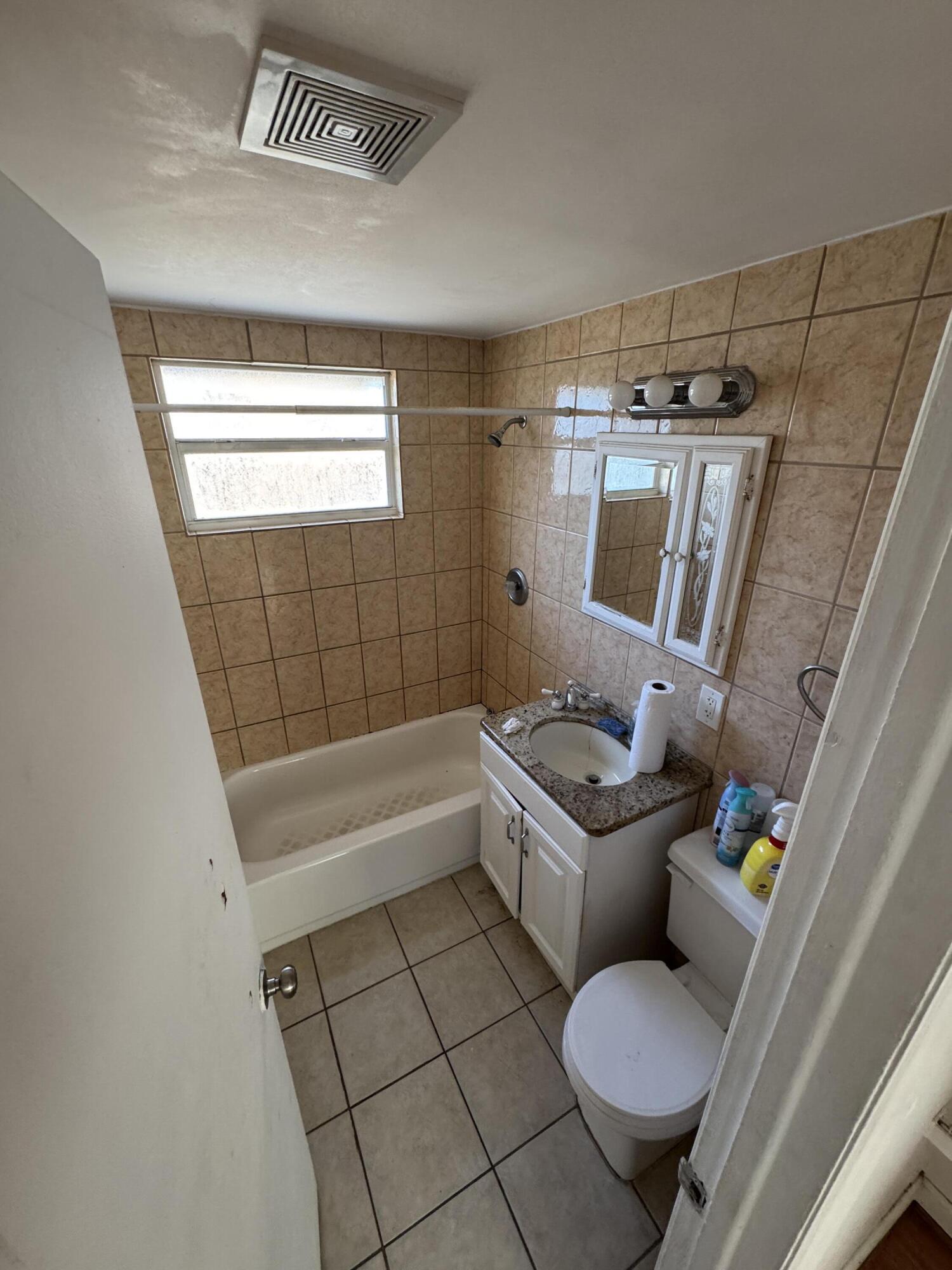 5645 Papaya Road, Royal Palm Estates, FL 33413, Royal Palm Estates - Photo 5