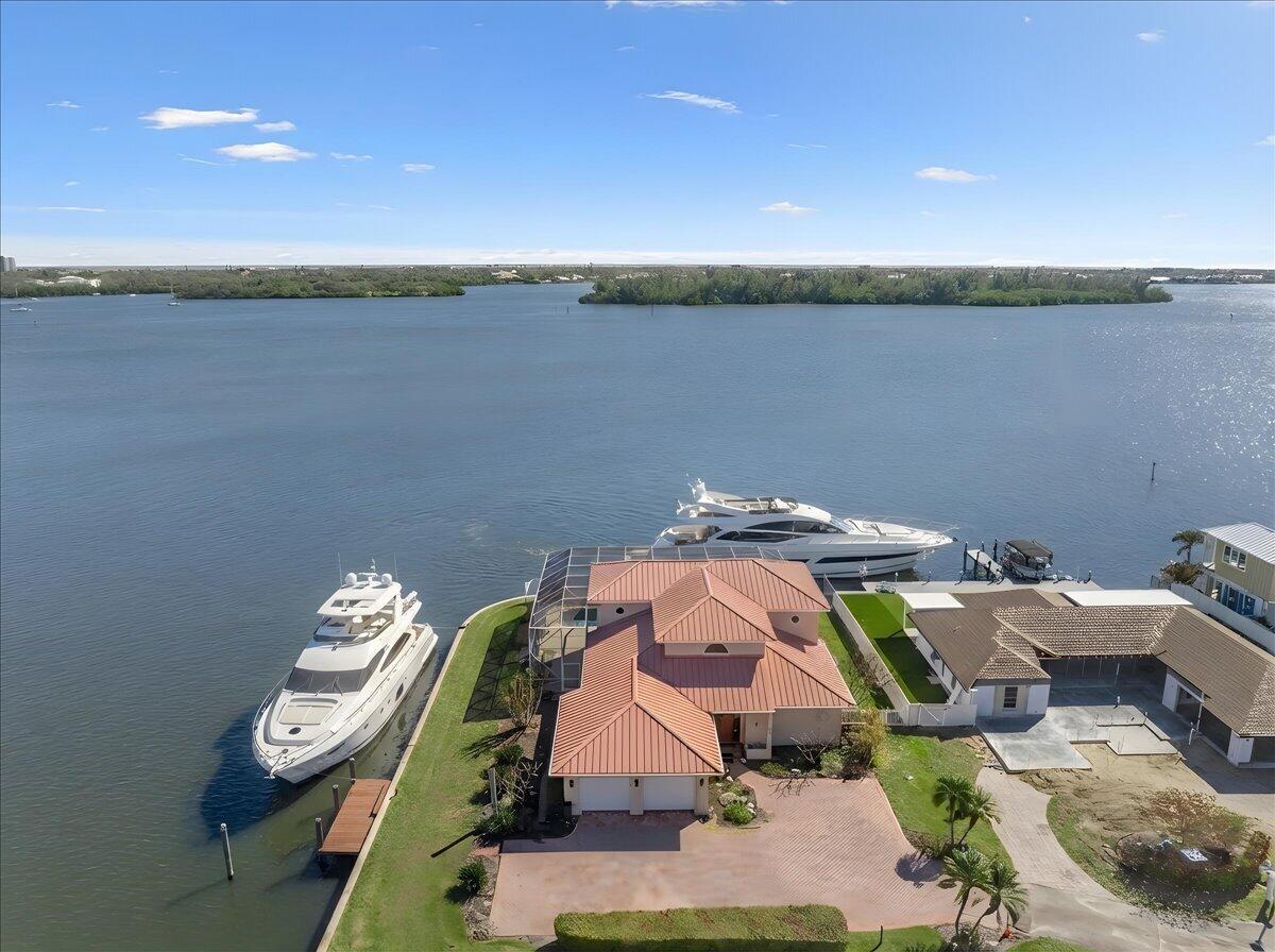 2 Seahorse Lane, Vero Beach, FL 32960, Vero Beach