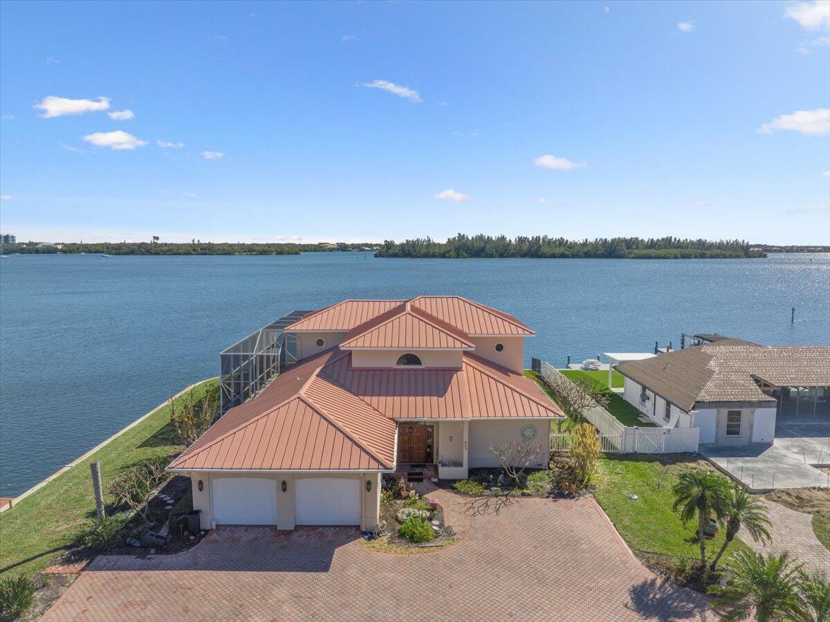 2 Seahorse Lane, Vero Beach, FL 32960, Vero Beach - Photo 2
