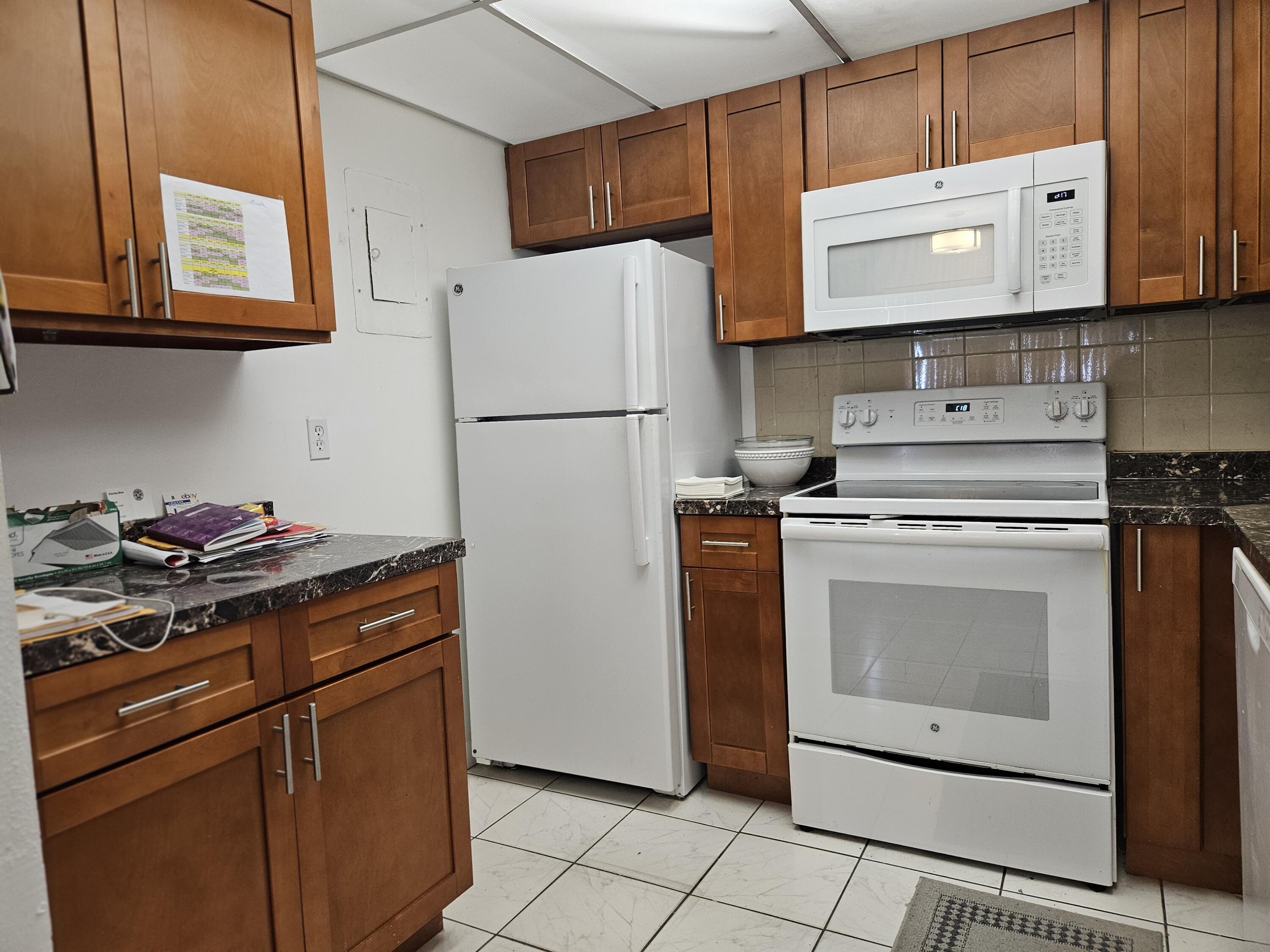 743 Flanders P, Delray Beach, FL 33484, Delray Beach - Photo 4