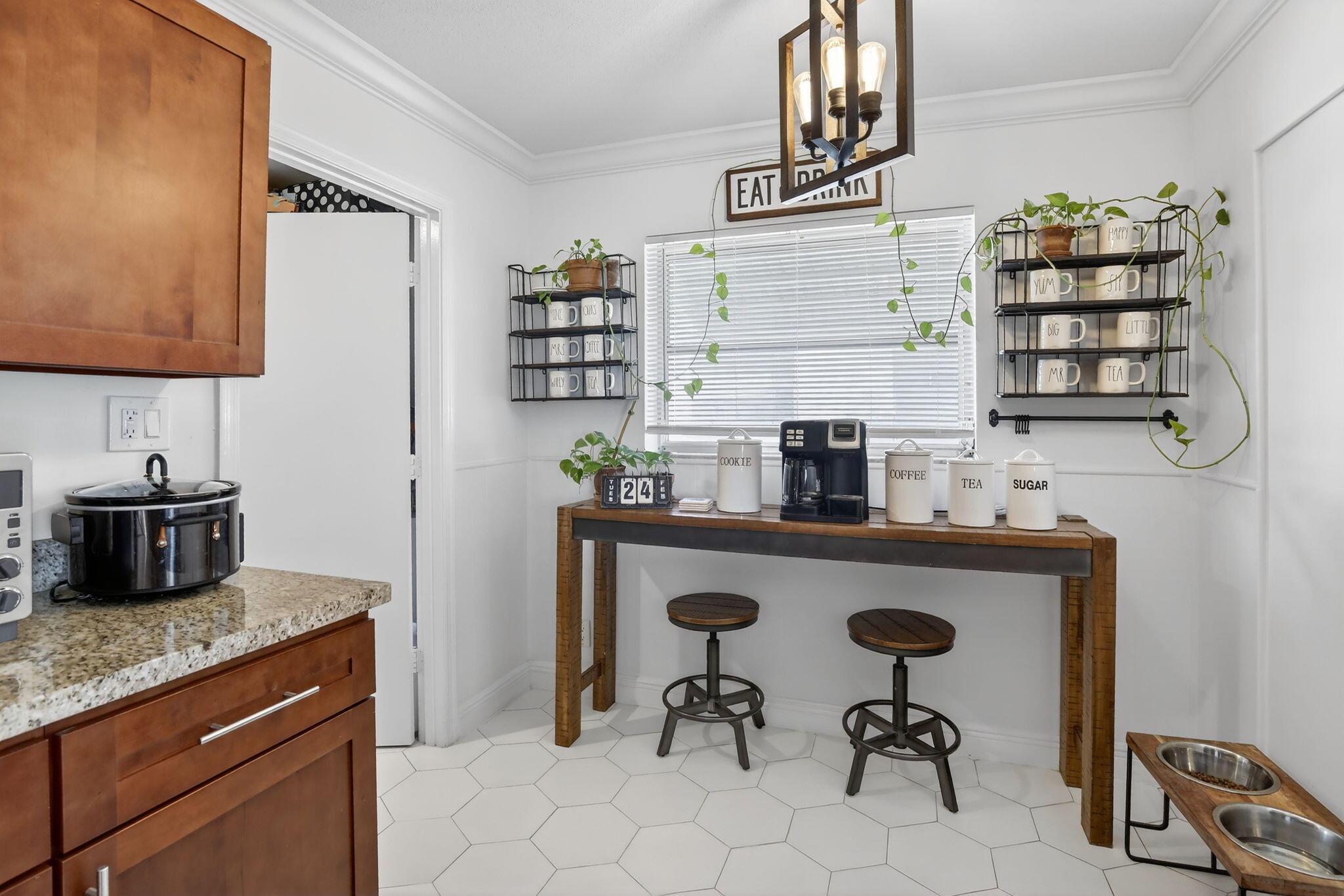 5710 NW 70th Terrace, Tamarac, FL 33321, Tamarac - Photo 4