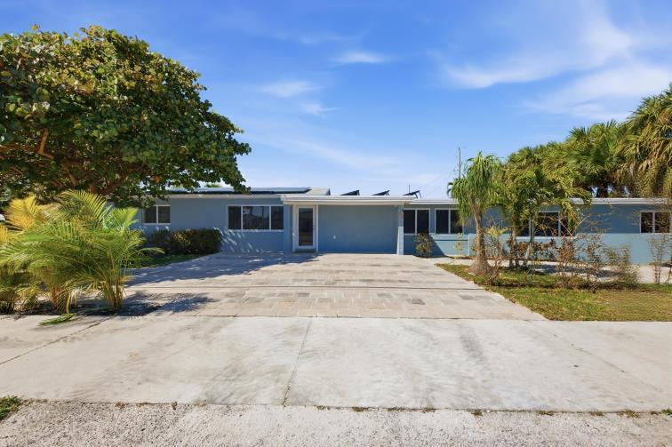 1115 S Seacrest Boulevard, Boynton Beach, FL 33435, Boynton Beach - Photo 2