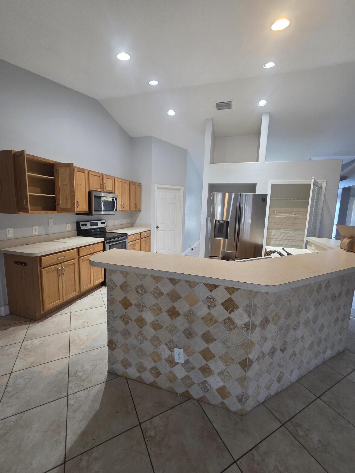 1586 SW Herder Road, Port St. Lucie, FL 34953, Port St. Lucie - Photo 5