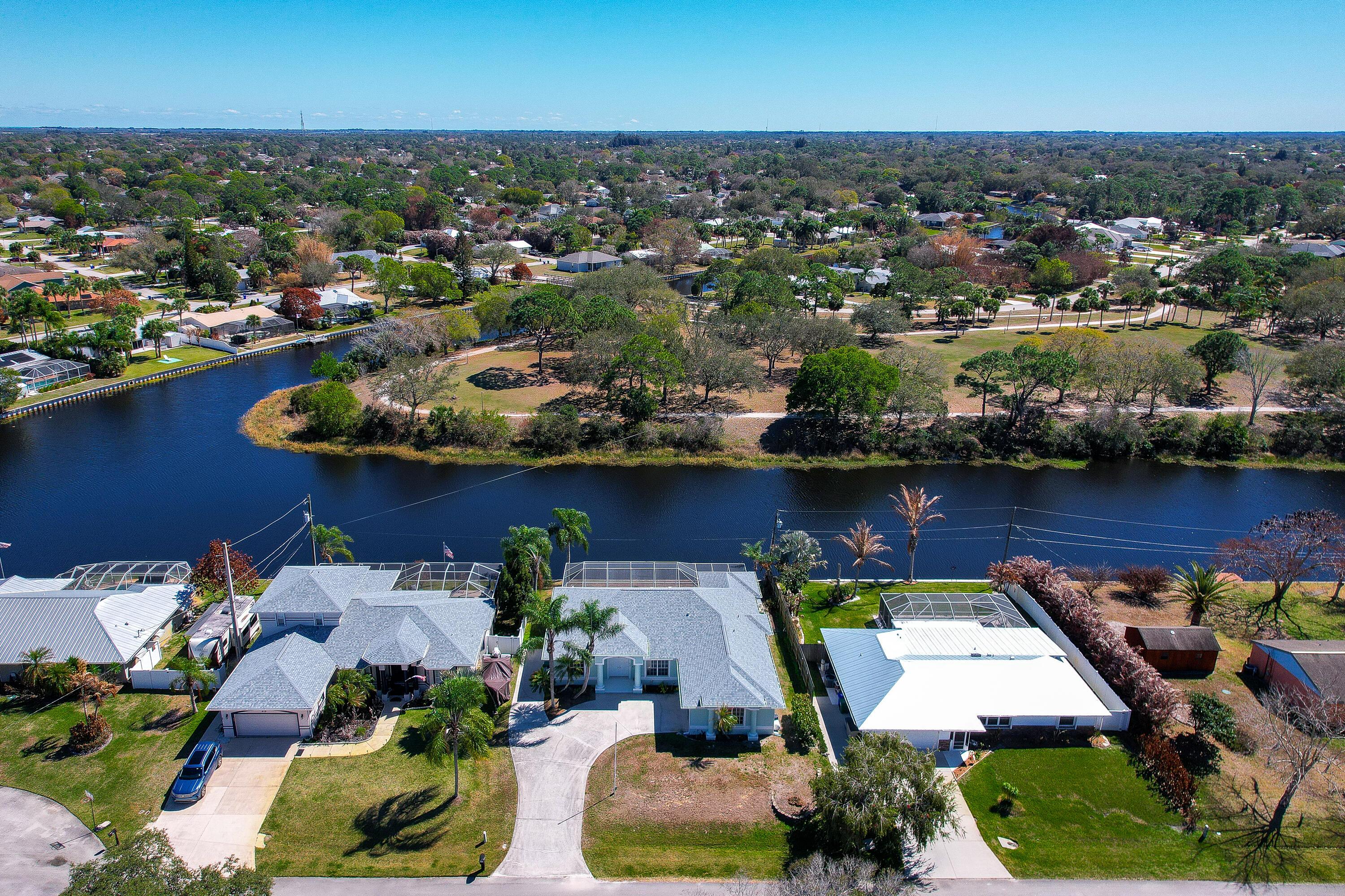 419 Ponoka Street, Sebastian, FL 32958, Sebastian - Photo 2