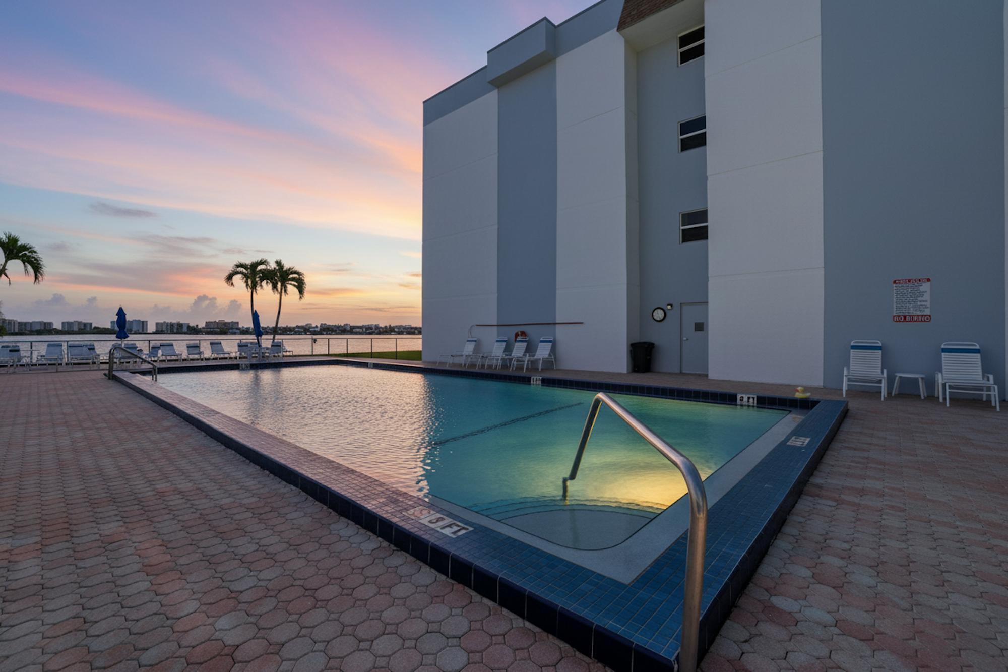 1502 S Lakeside Drive 204, Lake Worth Beach, FL 33460, Lake Worth Beach - Photo 4